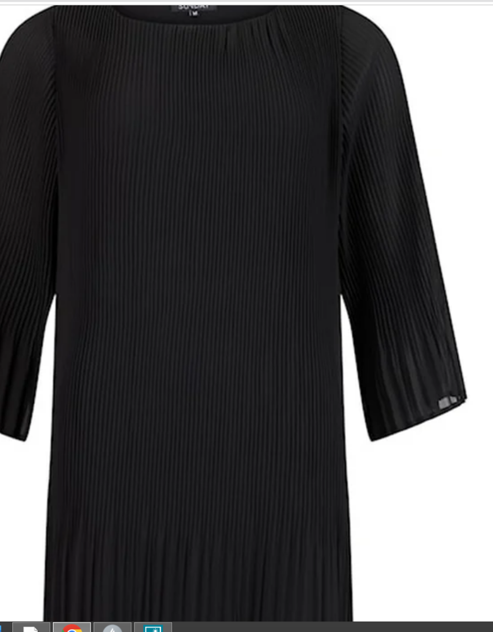 Sunday Sunday Black Round Neck pleated Mid Length Dress KS