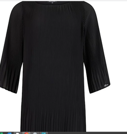 Sunday Sunday Black Round Neck pleated Mid Length Dress KS
