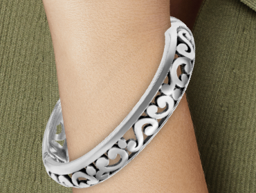 Tom Pigeon｜Beton Bangle (silver) Brighton Contempo Silver Hinge Bangle AE - Evelie Blu Boutique