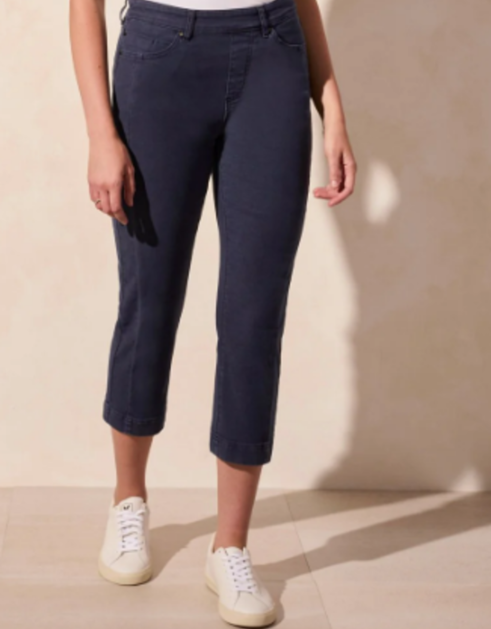 Tribal Tribal  Jet Blue Pull On Capri Pant
