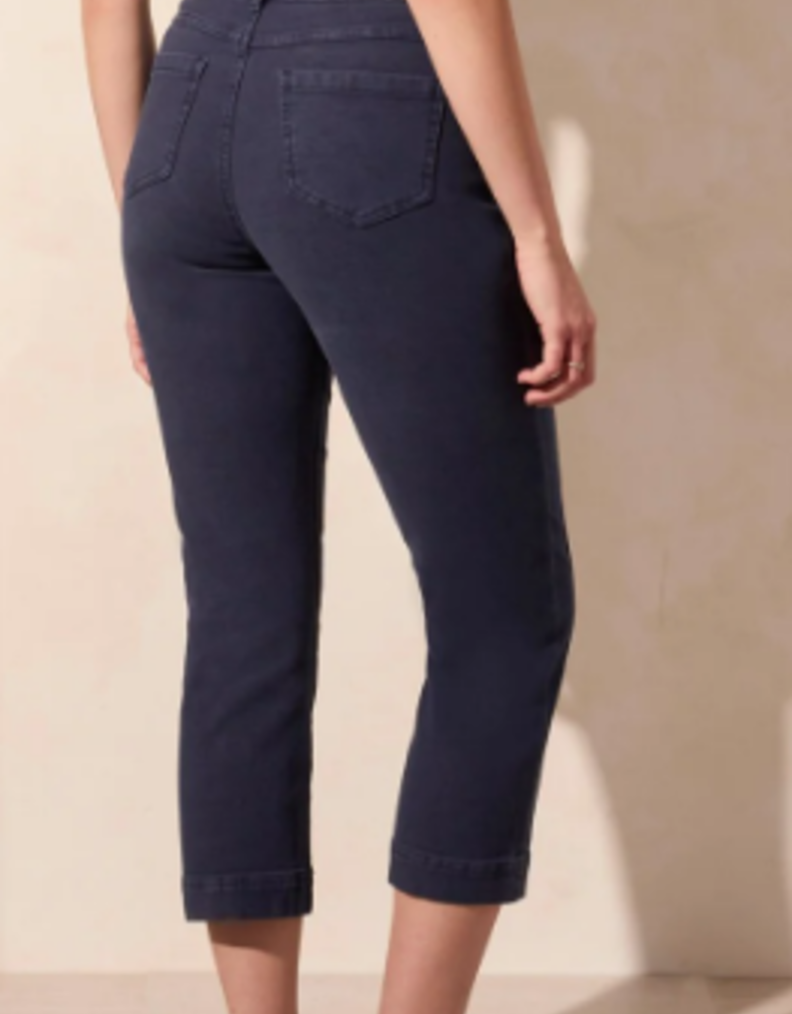 Tribal Tribal  Jet Blue Pull On Capri Pant