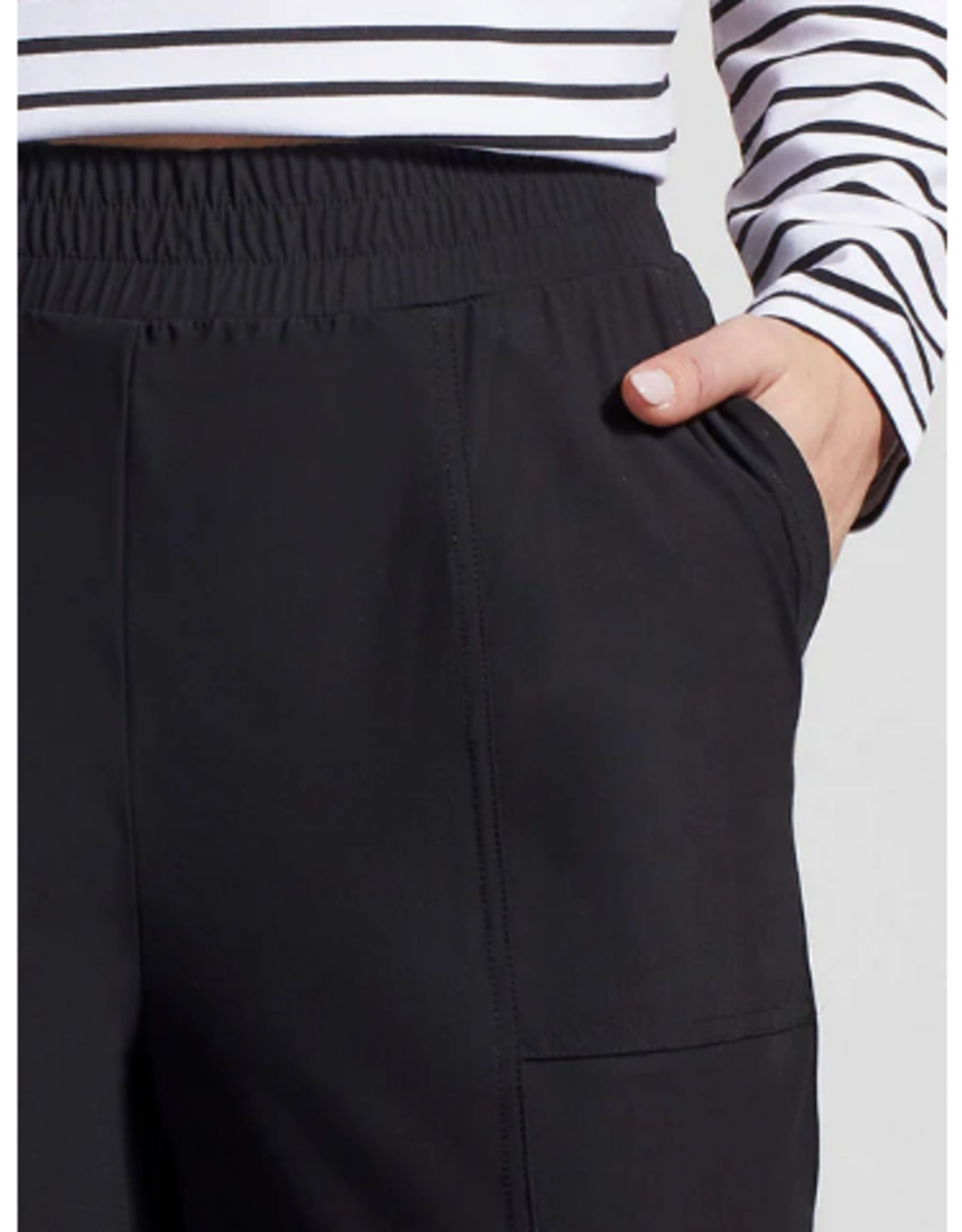 Tribal Tribal Black Pull On Capri Pant