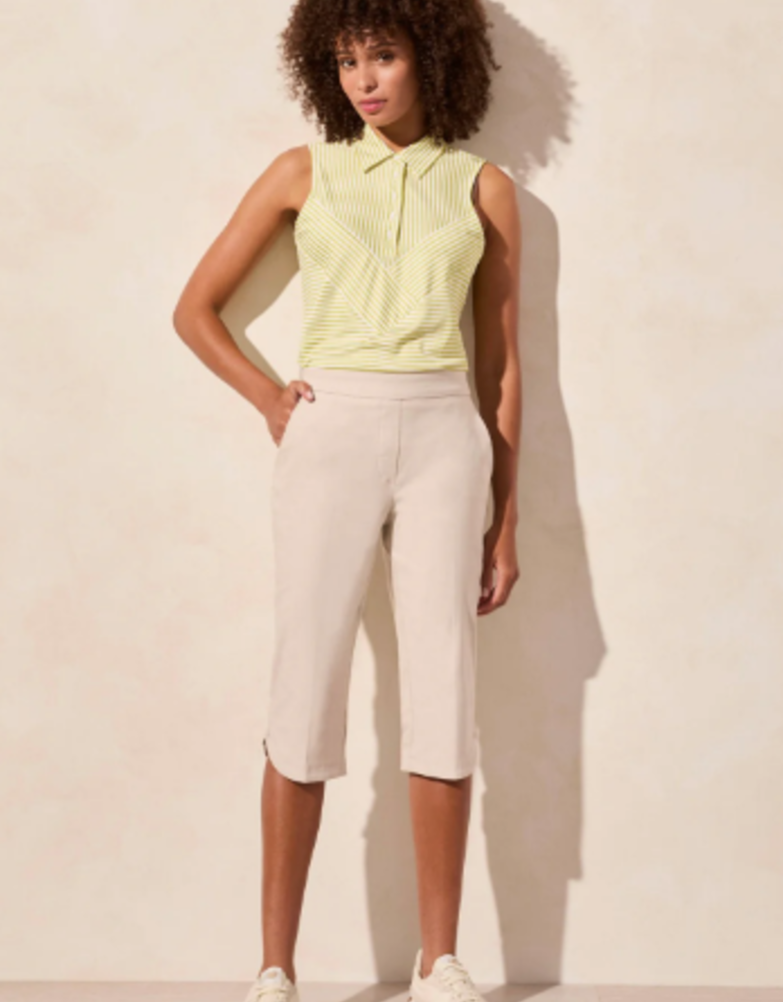 Tribal Tribal French Oak Flatten It Pull on Capri W/ Zip Pockets LR