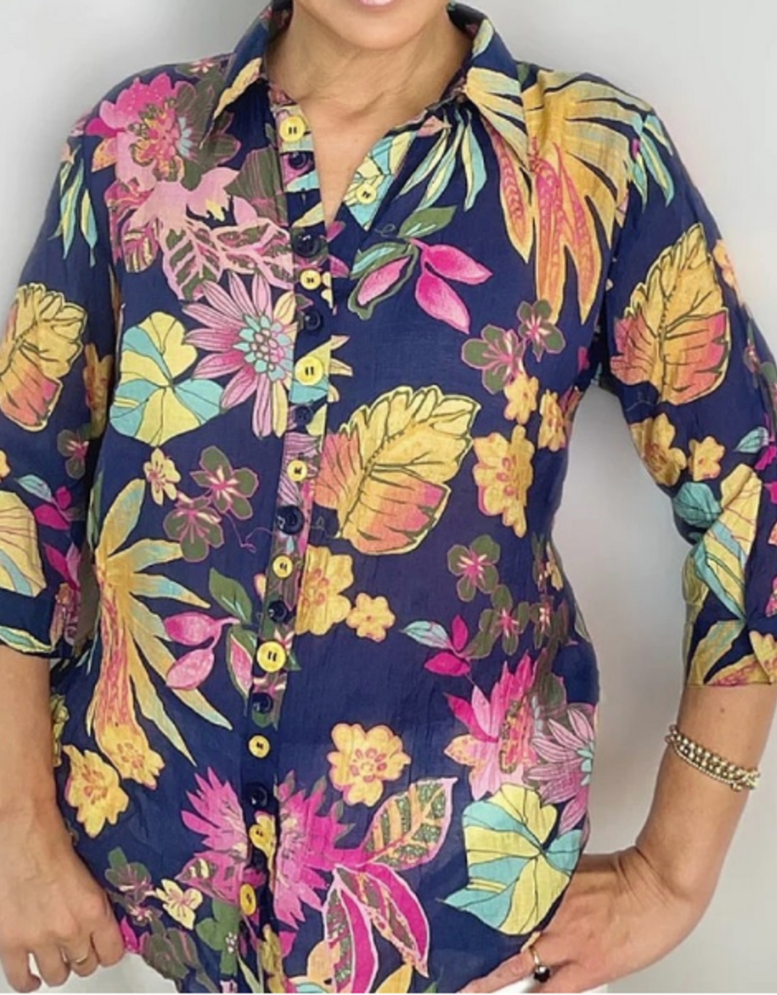 Ethyl Ethyl H1971B5 Navy Multi Print Collar Button Up 3/4 Sleeve Top AK