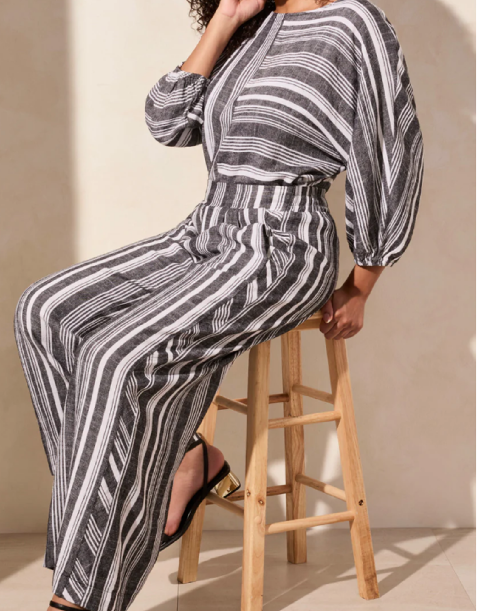 Tribal Tribal 5753O Black/White Pull On Pant Flowy Wide Leg CE