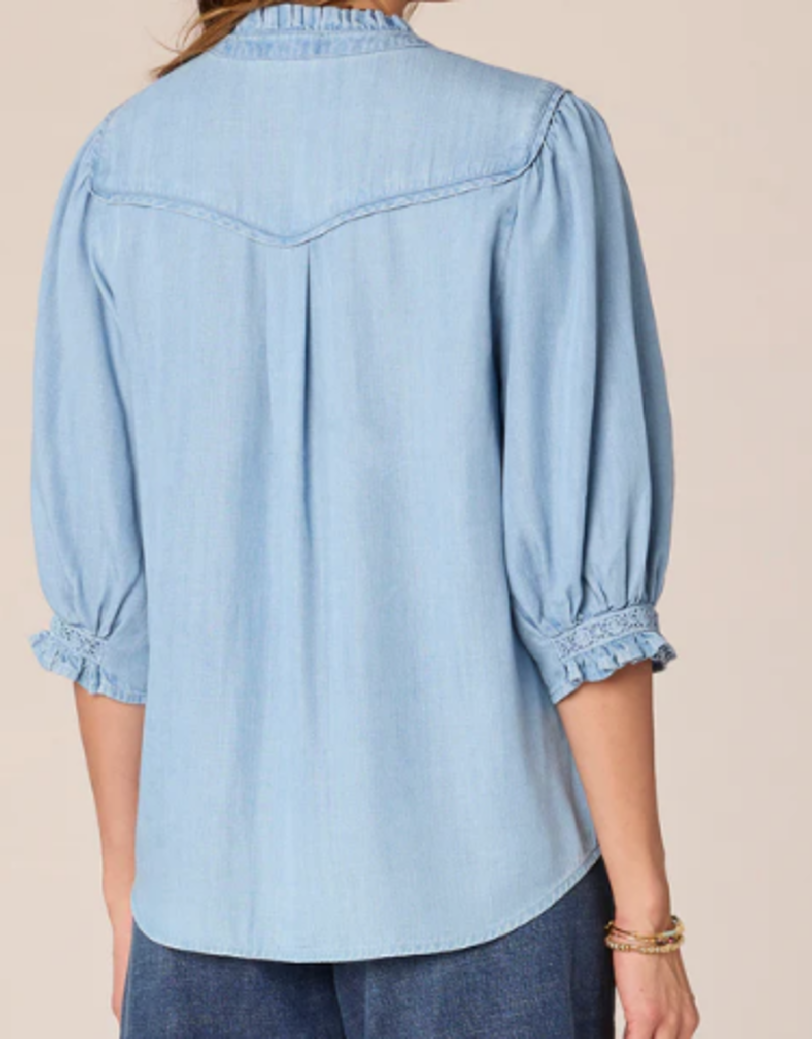 Democracy Democracy V-Neck  Crochet Inset Button Up  Elbow Sleeve Top AB