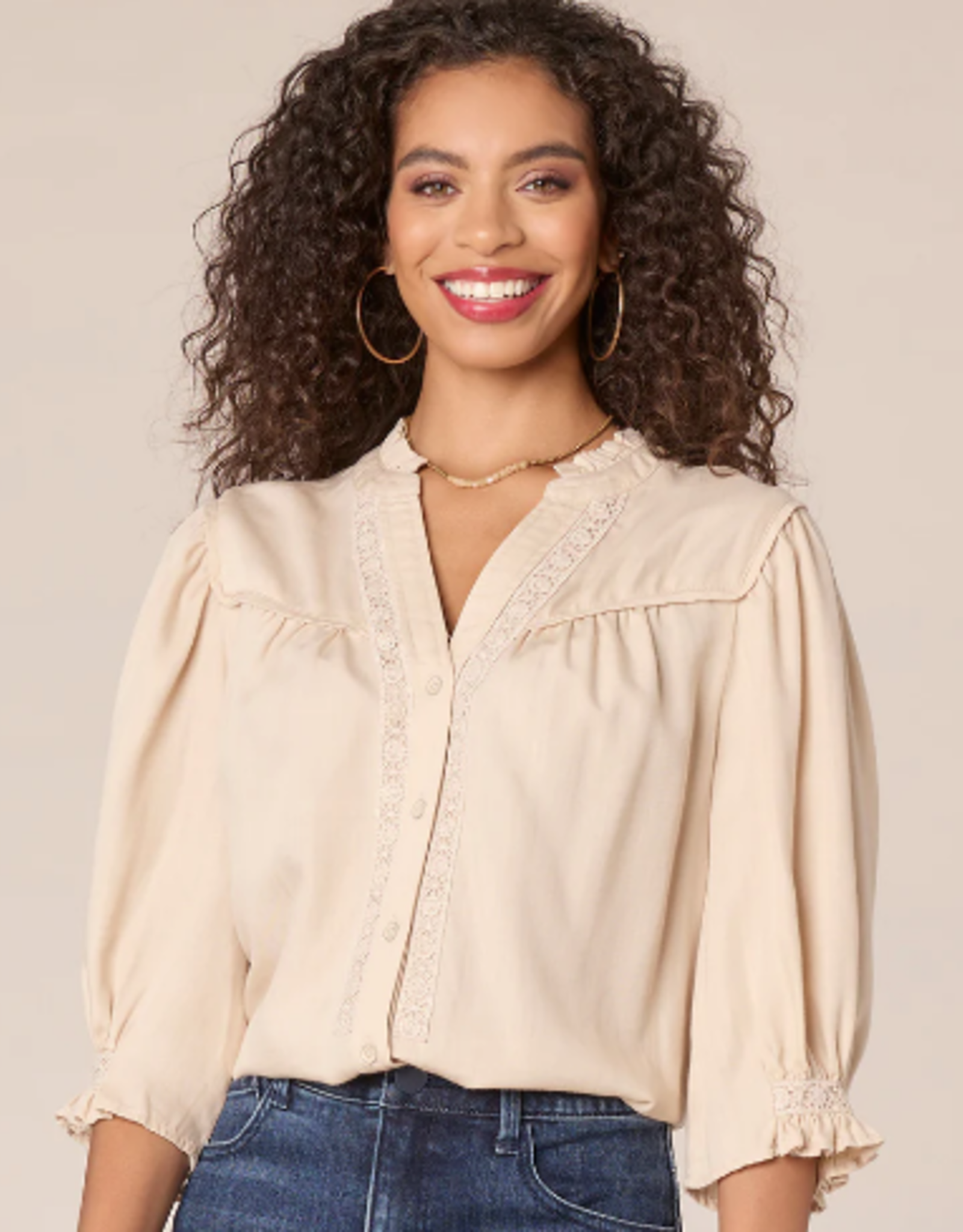 Democracy Democracy Khaki V Neck Ruffle Detail S/S Top AL