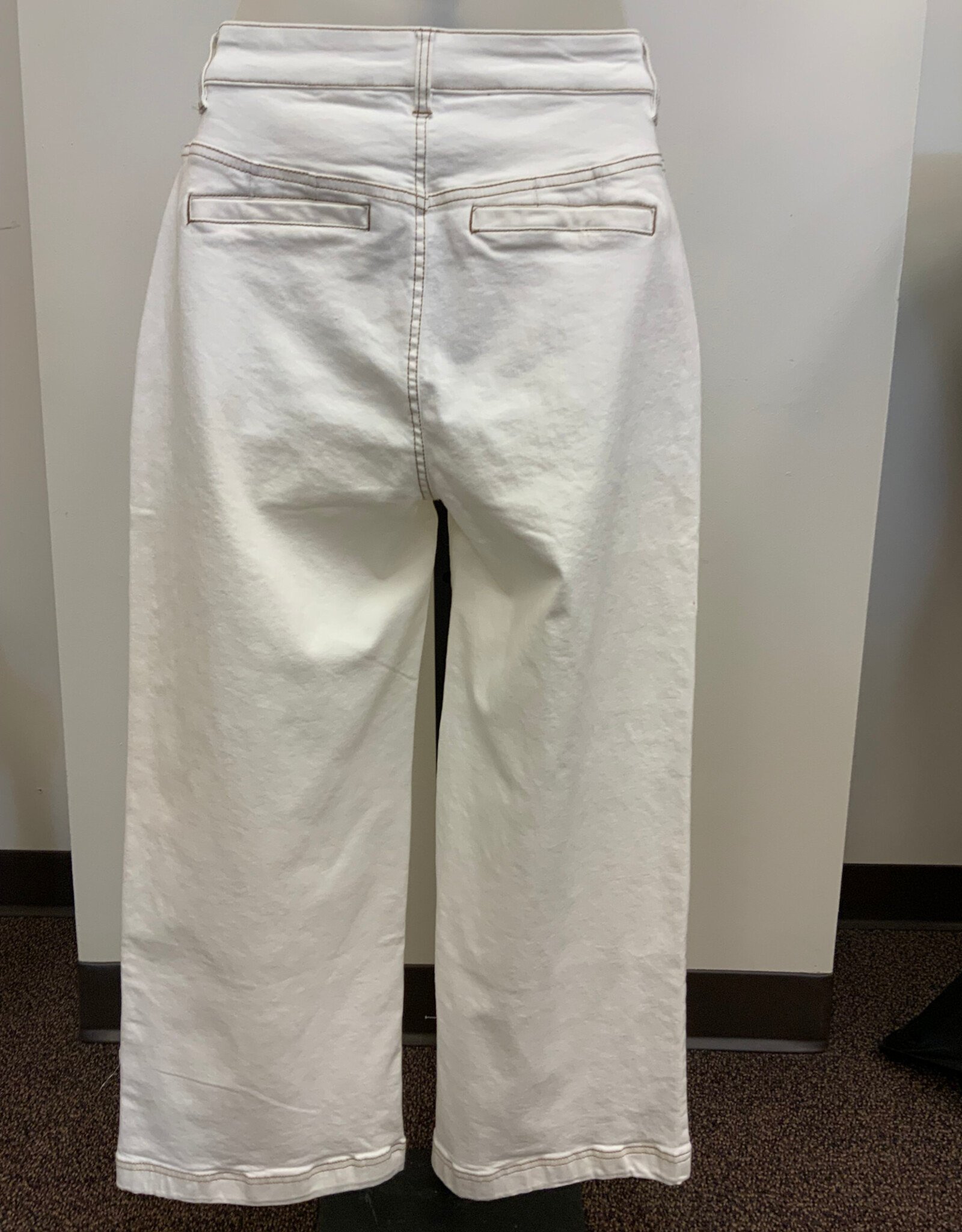 Renuar Renuar  White  Front Pork Chop Pocket Wide Leg Denim Pant AR