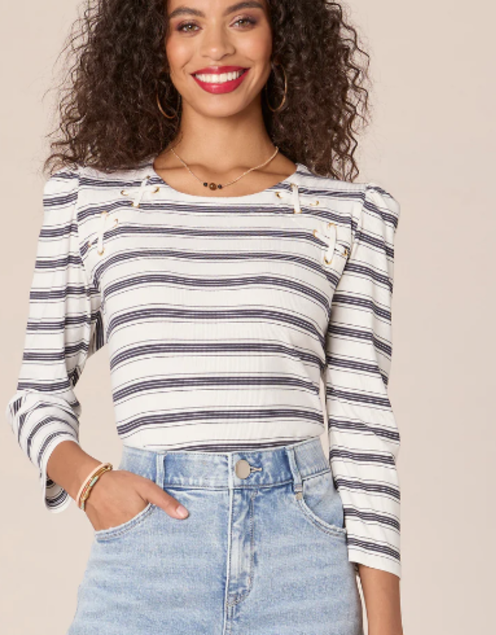 Democracy Democracy  Off White/Navy  Round Neck Lace Up Detail 3/4 Sleeve Top LH