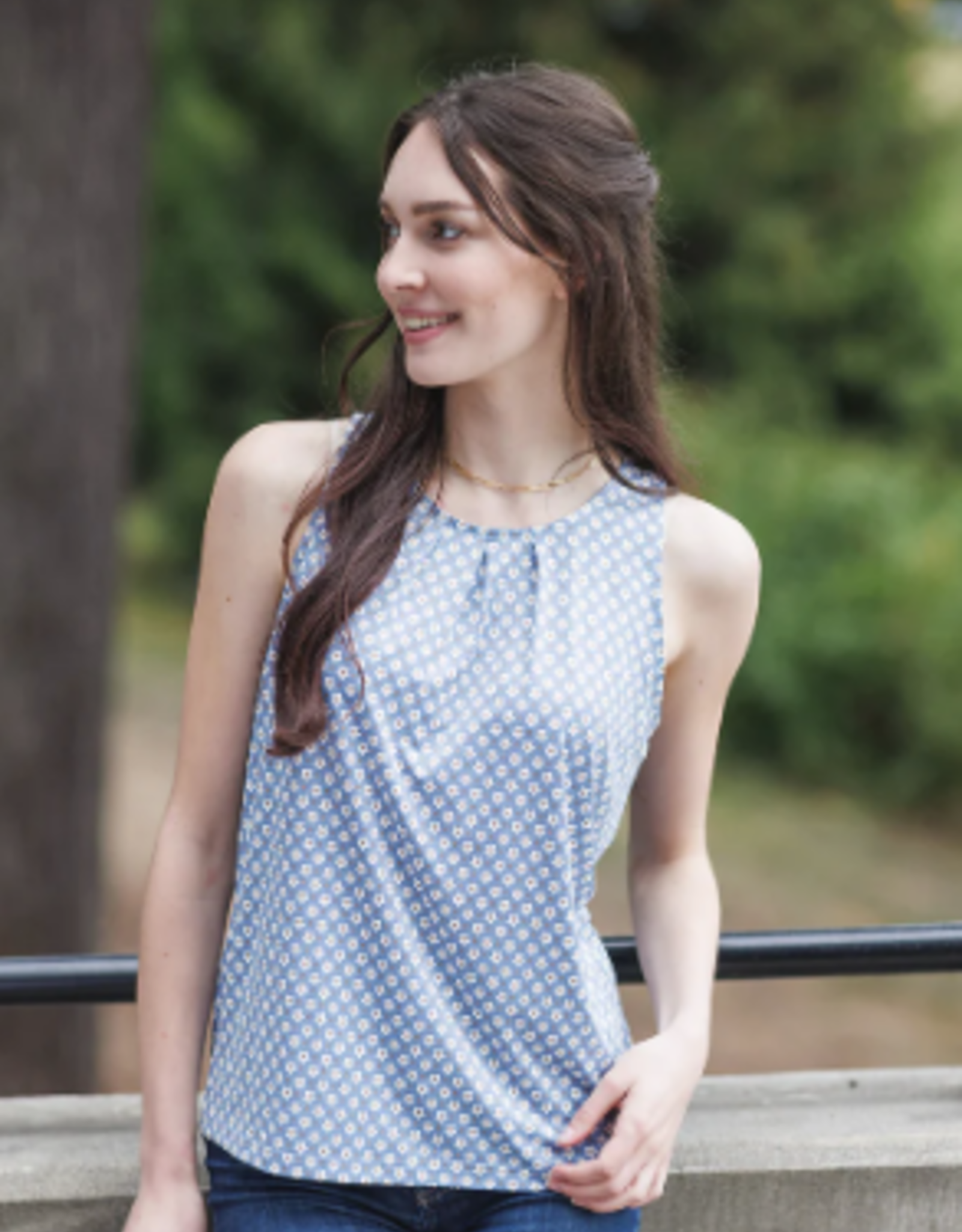 Papillon Papillon  Blue Daisy Printed Pleated Sleeveless Top BS