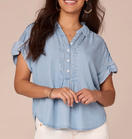 Democracy Democracy Light Blue S/S Collar Button Down Pleated Petite Woven Shirt AE