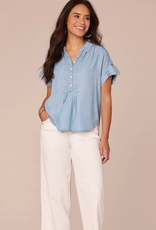 Democracy Democracy Light Blue S/S Collar Button Down Pleated Petite Woven Shirt AE