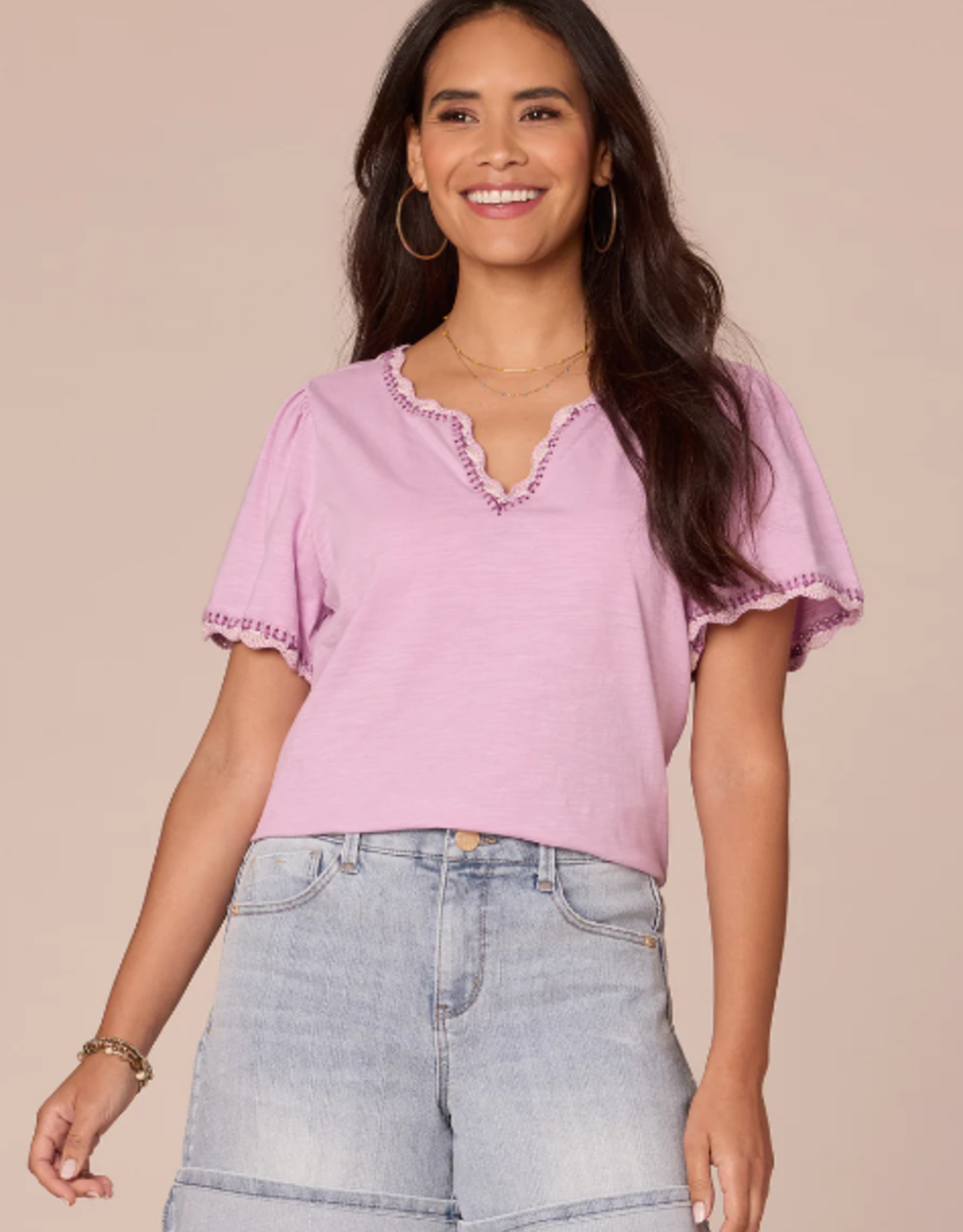 Democracy Democracy Short Bell Sleeve Scallop Crochet Edge Split V-Neck Petite Knit Top LH