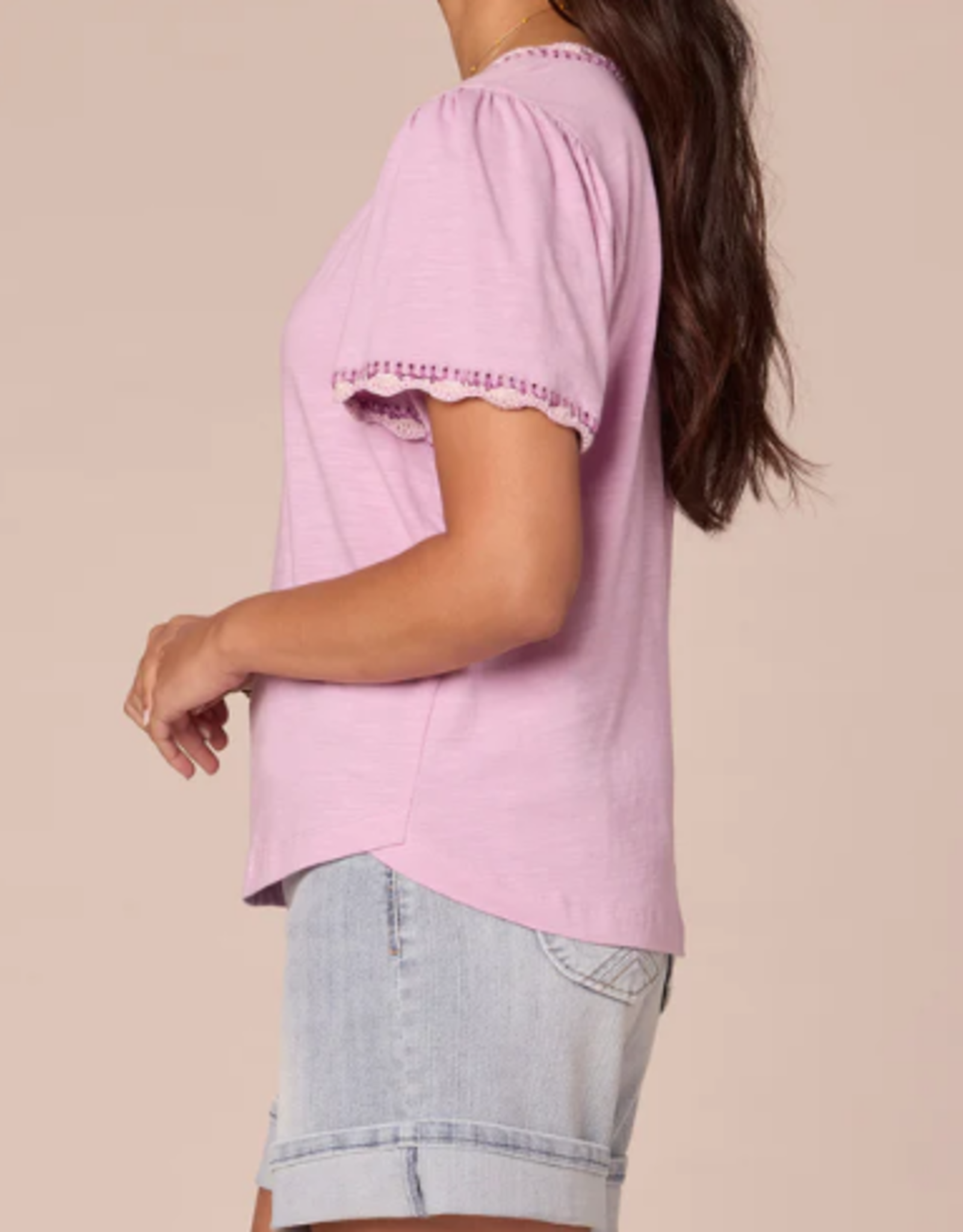 Democracy Democracy Short Bell Sleeve Scallop Crochet Edge Split V-Neck Petite Knit Top LH