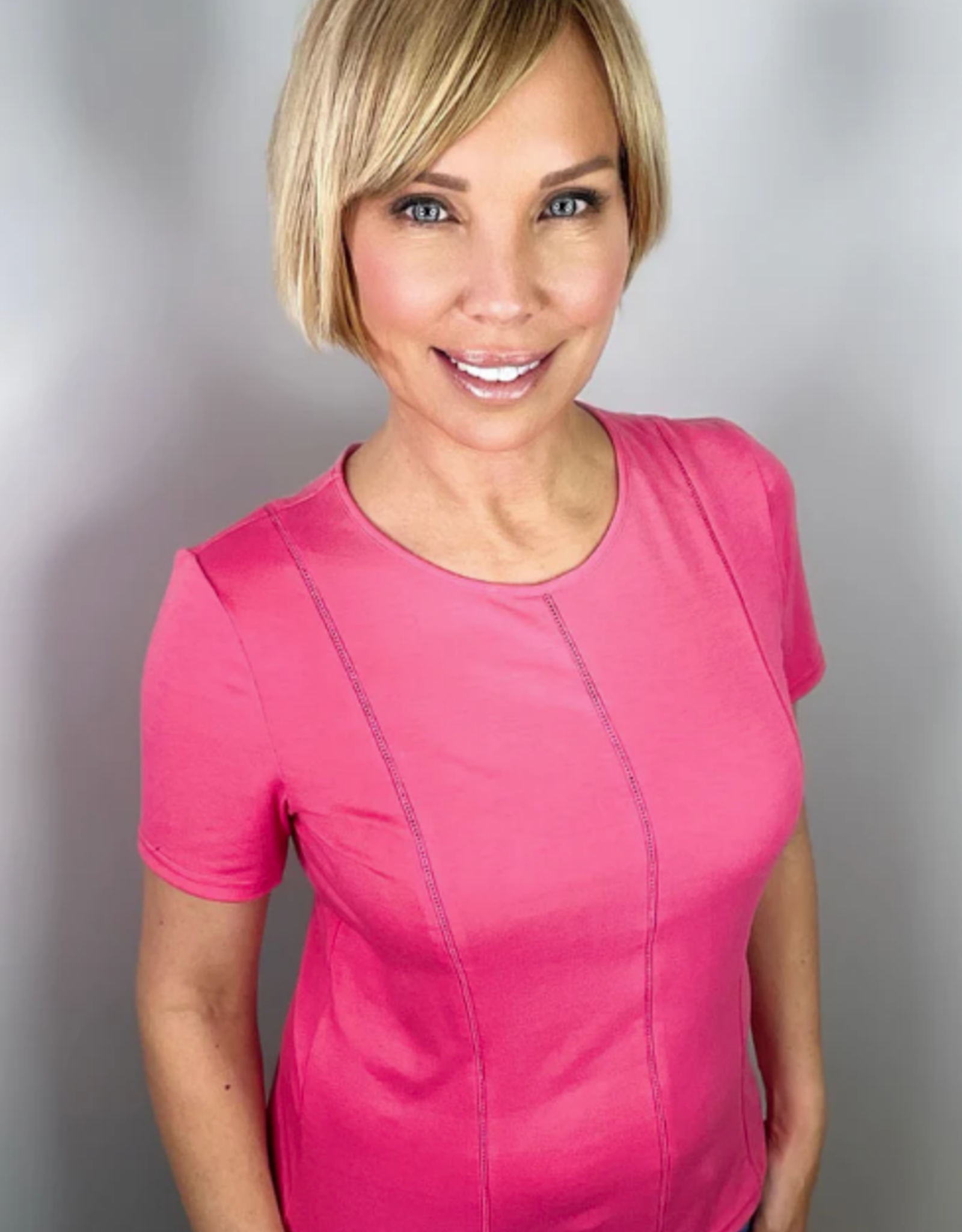 Ethyl Ethyl Fushia Short Sleeve Crew Neck Knit W/Stitch Detail