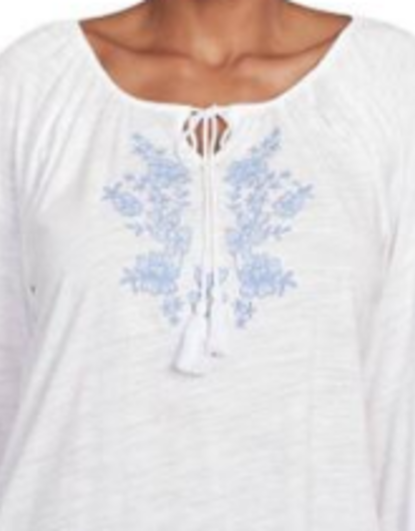 skyes the limit Skyes Petite White/Blue 3/4 Slv Embroidered Peasant Slub Top