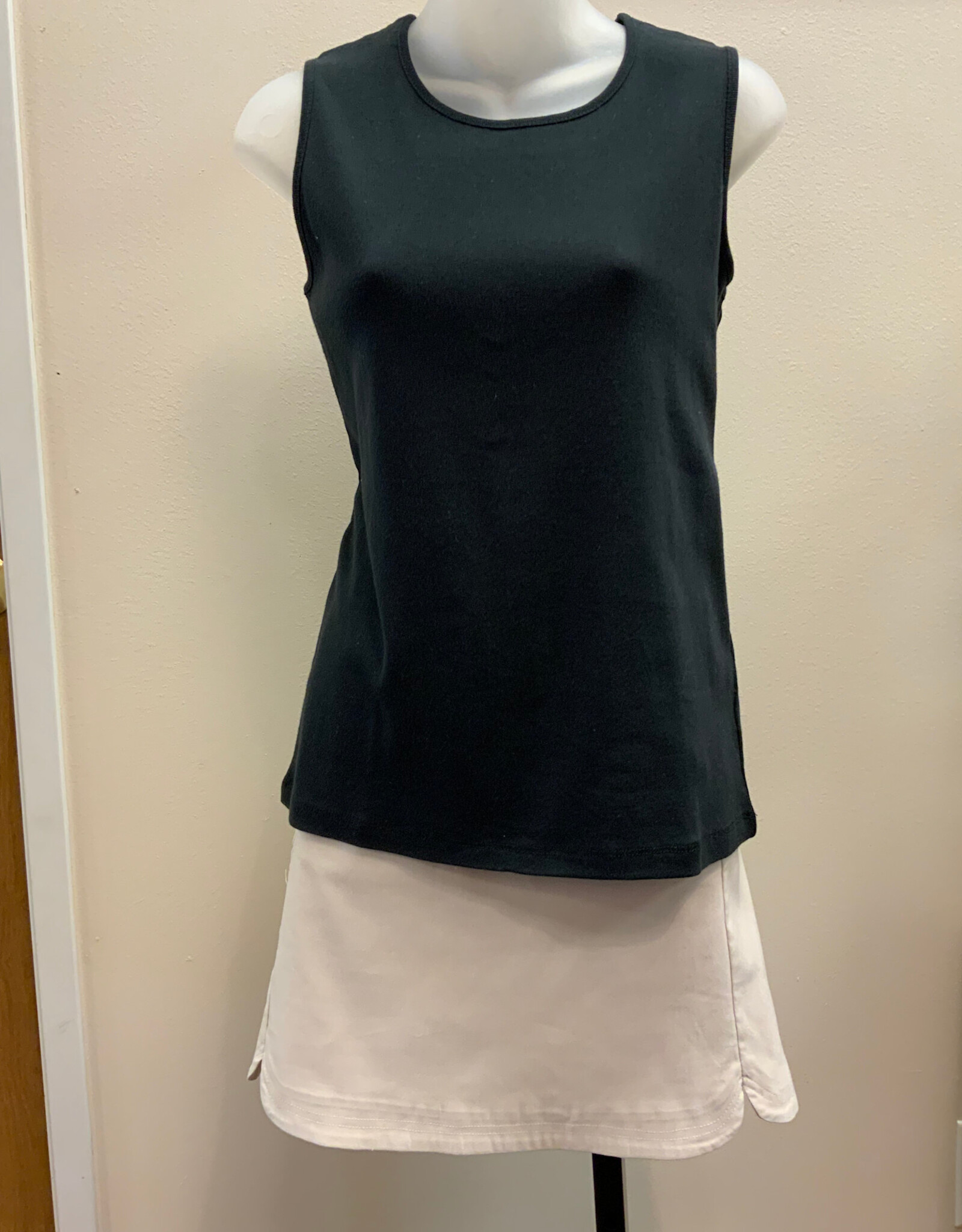 Lulu B  Black Round Neck Sleeveless Top