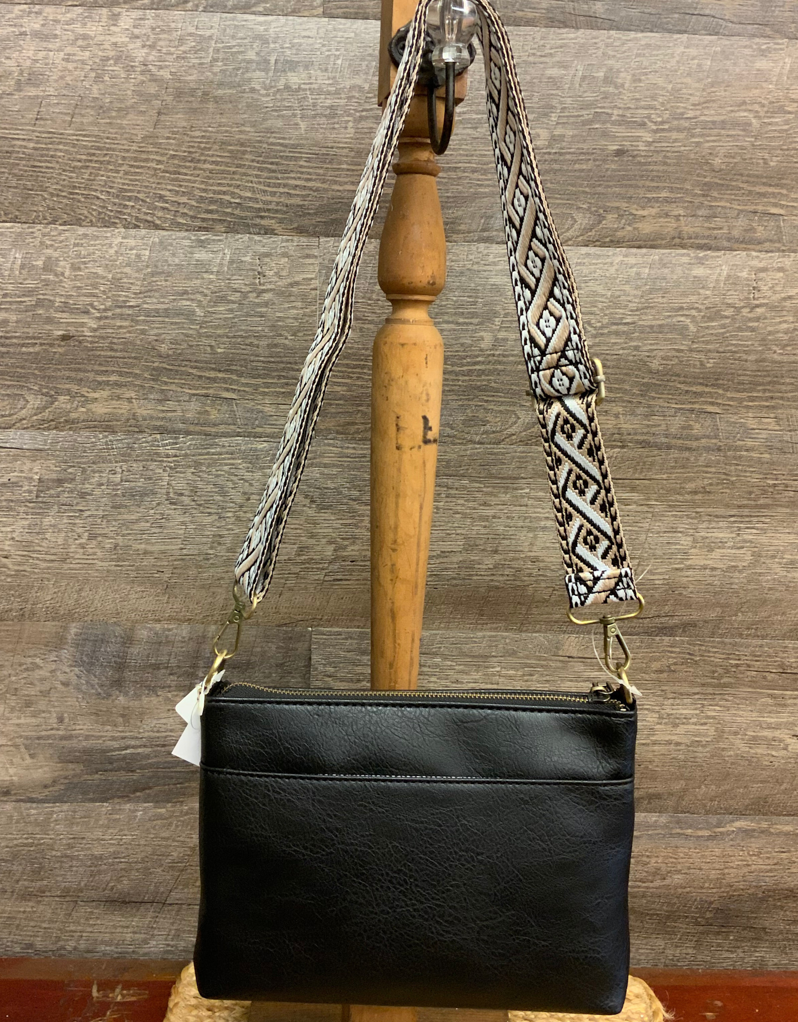 Coronet Coronet Black Rectangular Crossbody W/Guitar Strap