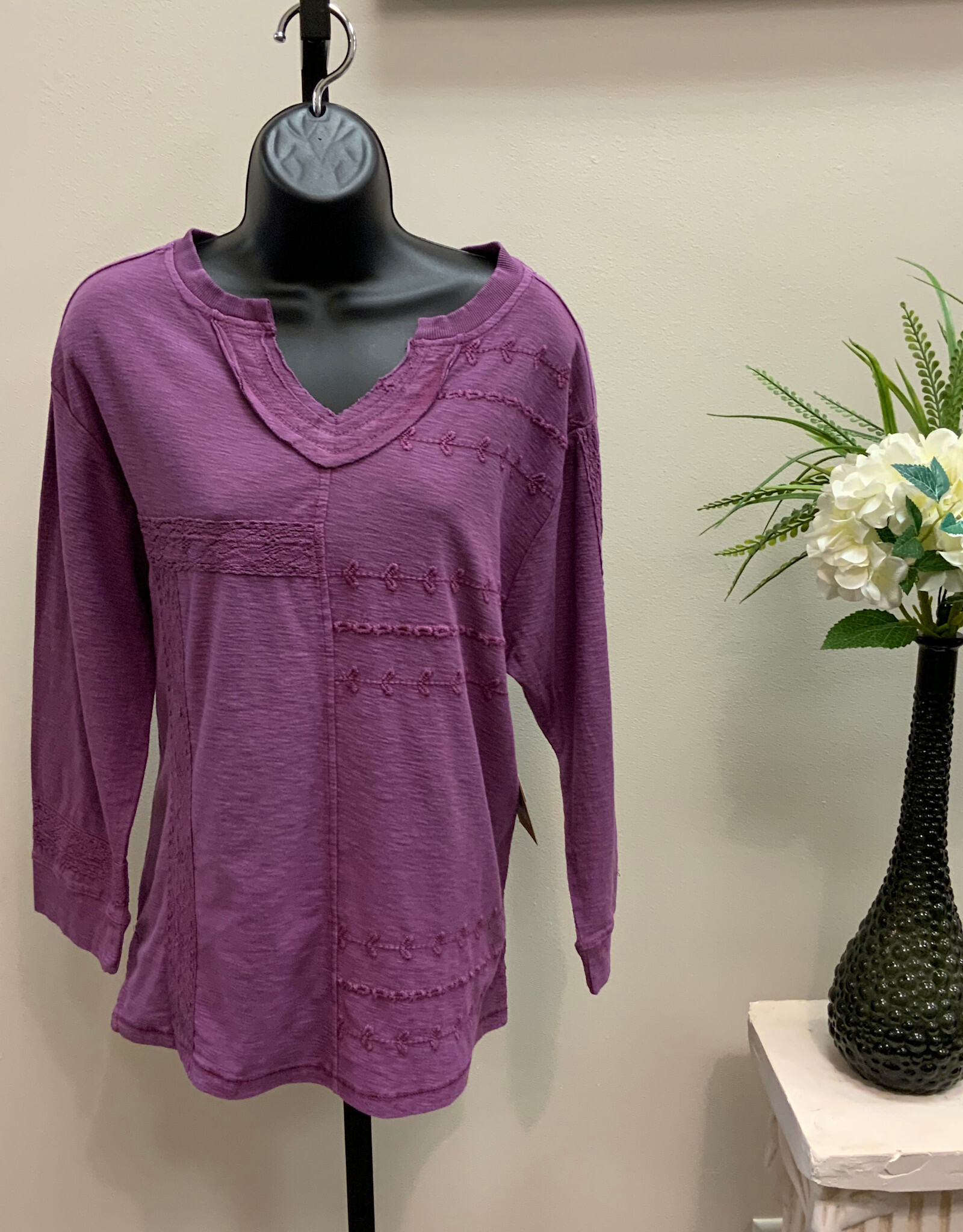 Tru Luxe Tru Luxe Grape Embroidered Slub Knit Top AS