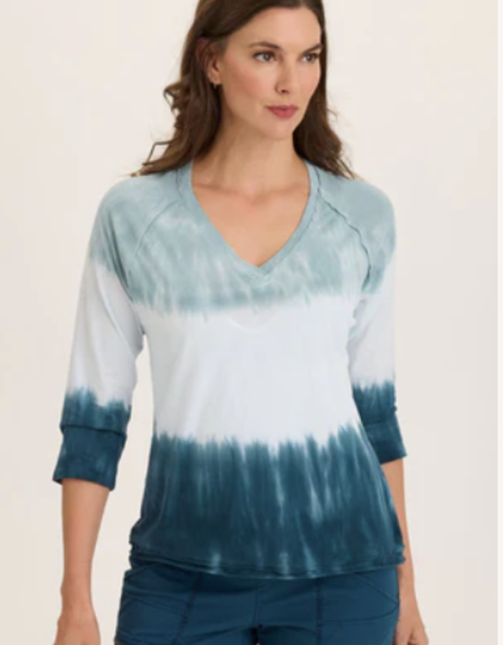 Wearables Wearables Tricolor Ombre V-Neck Maven Top LH