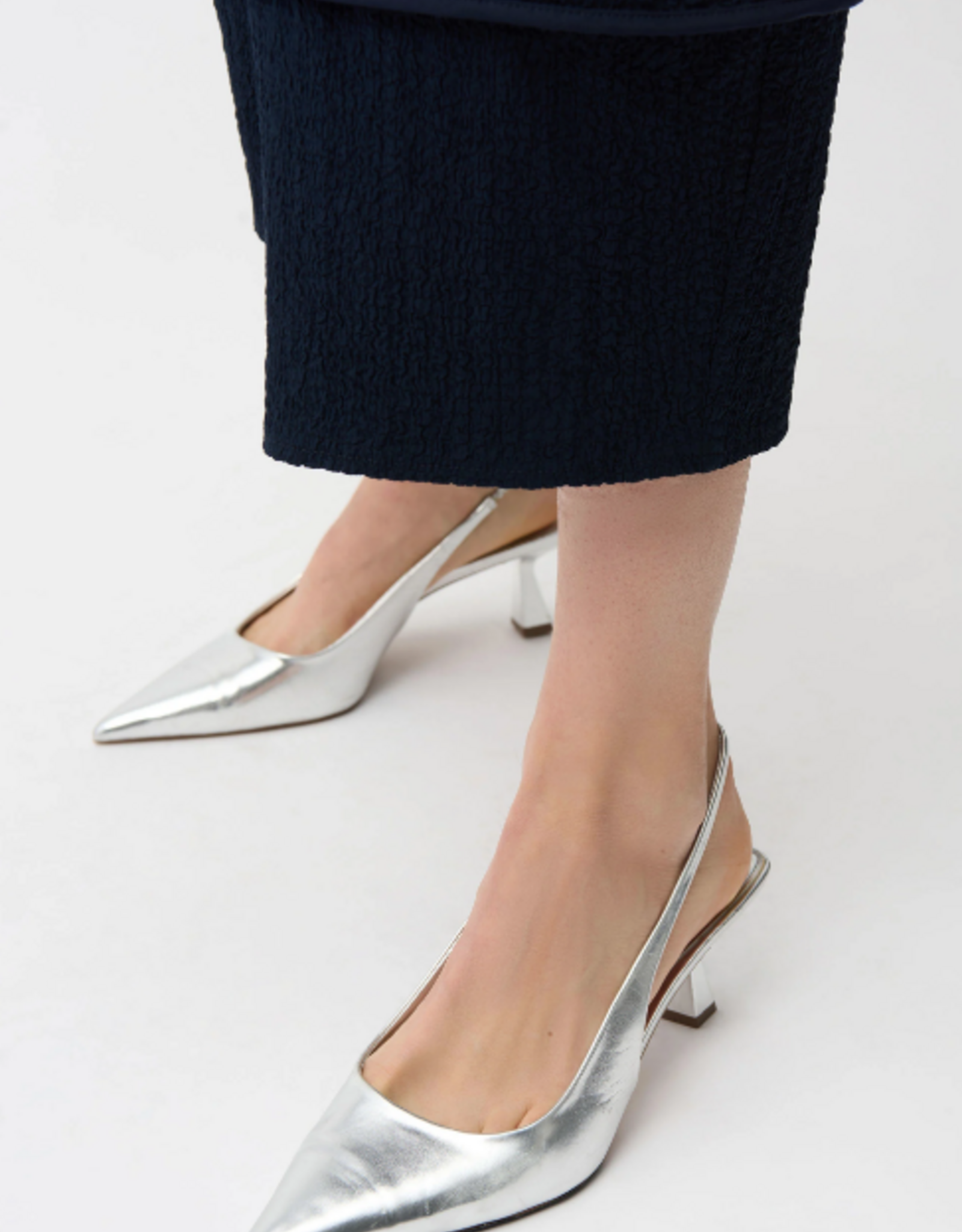 Joseph Ribkoff Joseph Ribkoff Midnight Blue Seersucker Balloon Pull-On Pants