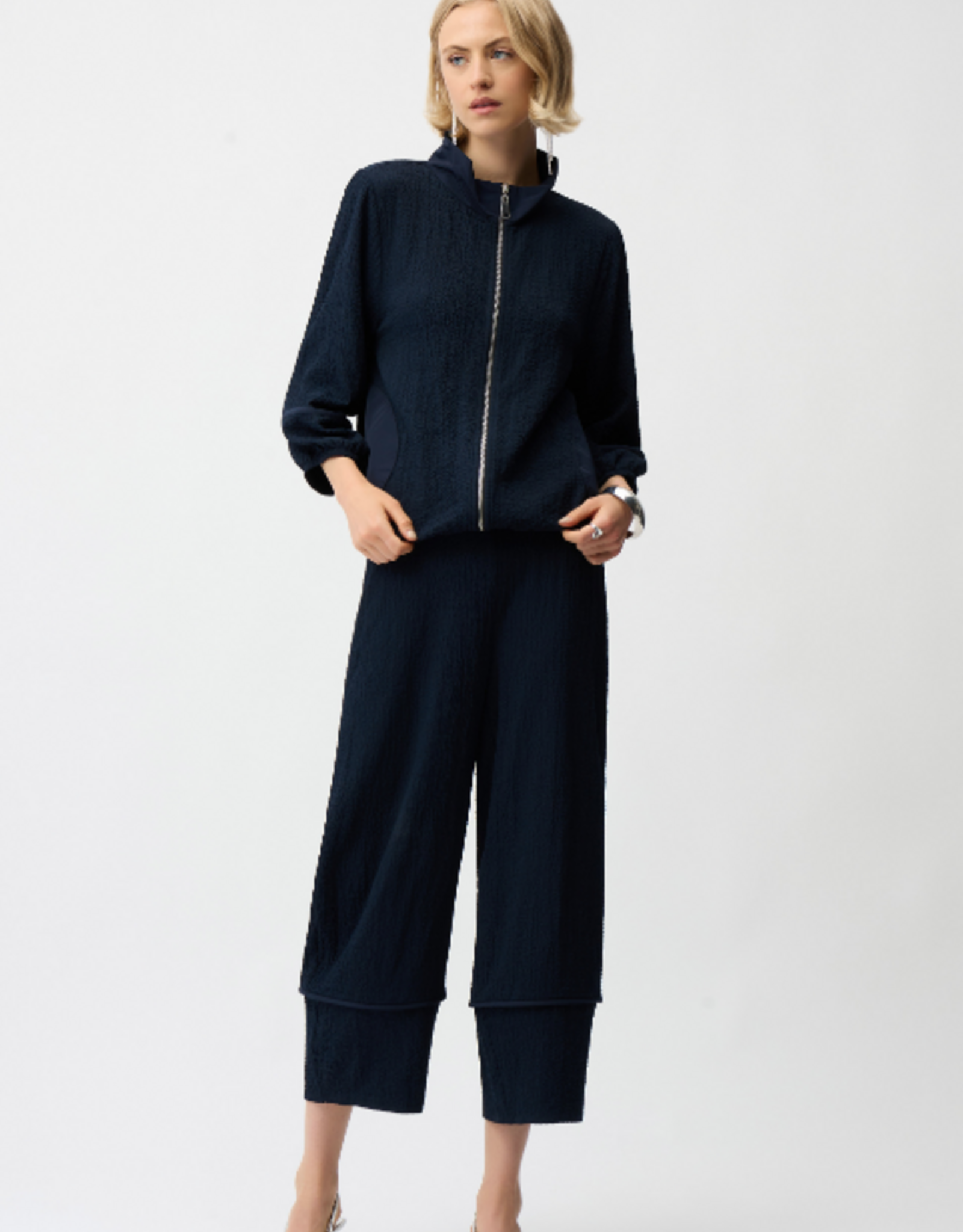 Joseph Ribkoff Joseph Ribkoff Midnight Blue Seersucker Balloon Pull-On Pants