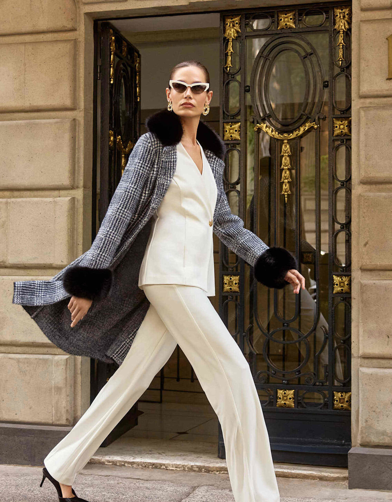 Joseph Ribkoff Joseph Ribkoff Blk/Wht Feather Yarn Plaid Jacquard Coat w/Faux Fur Trim