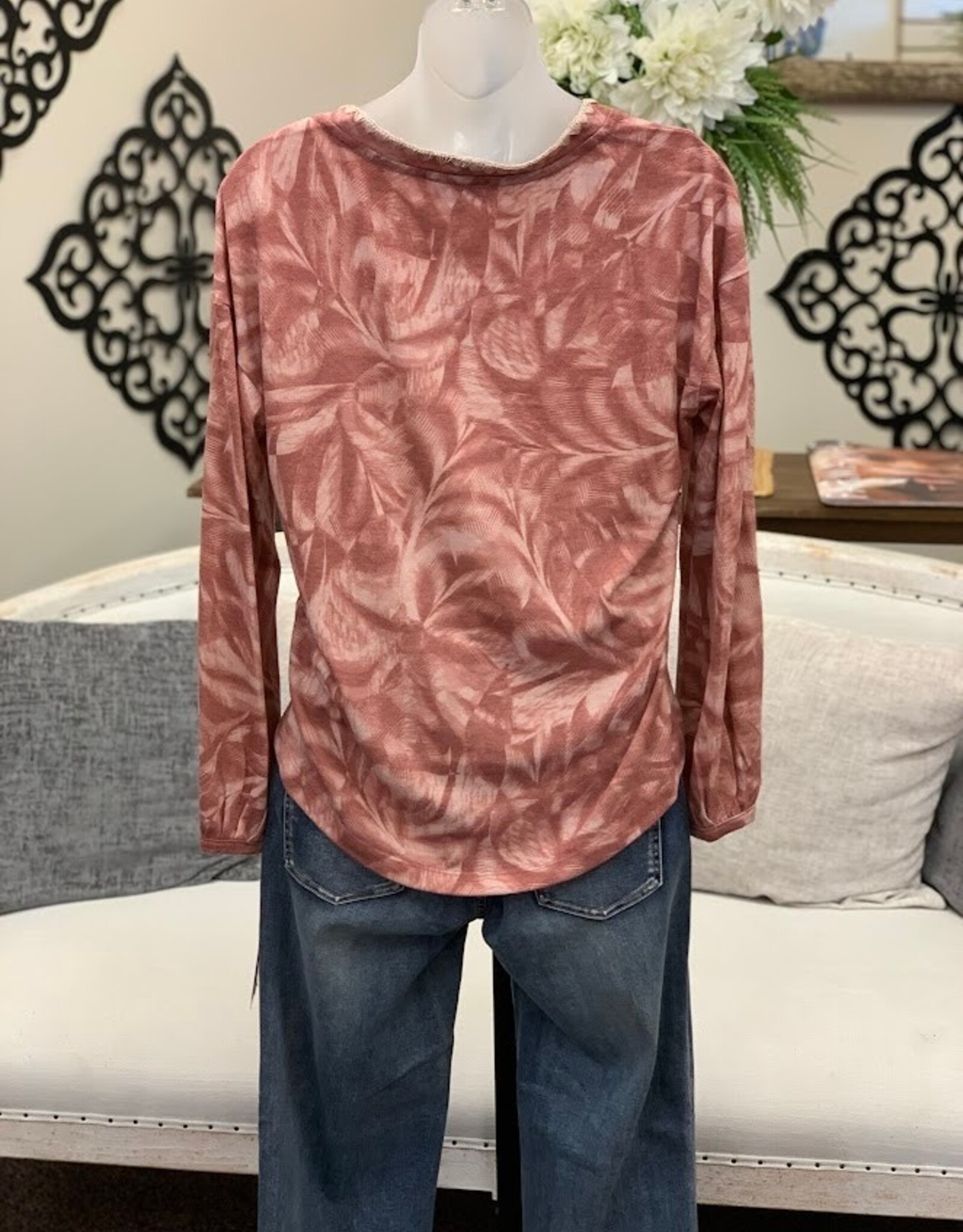 Democracy Democracy  Mahogany Red L/S Emb Scoop Neck Shirttail Hem Print Knit Top LK