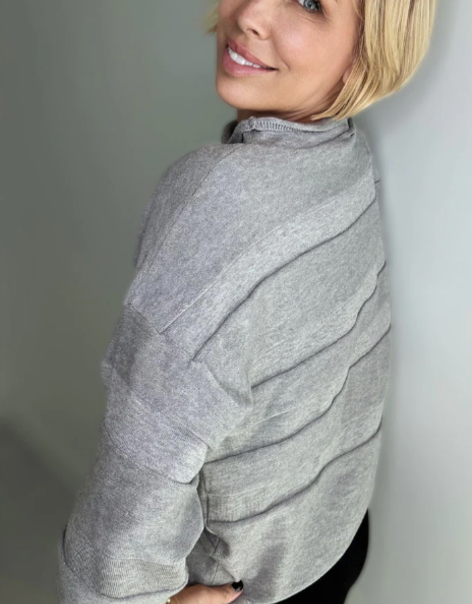 Ethyl Ethyl 24203 Grey Crew Neck 3/4 Sleeve Mod Frame Sweater AL