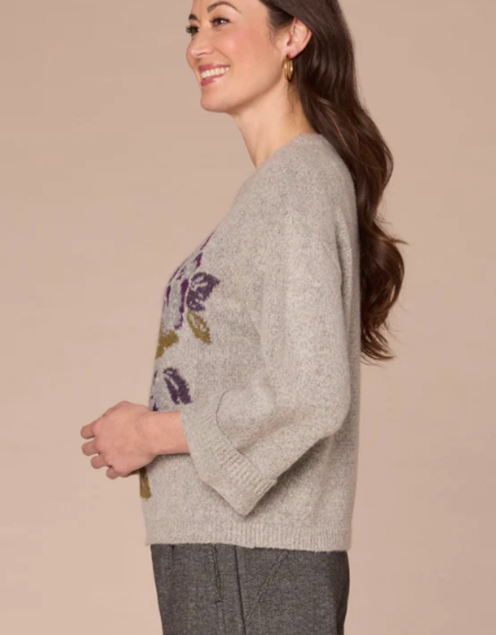 Democracy Democracy Grey Round Neck Floral Print Sweater AO