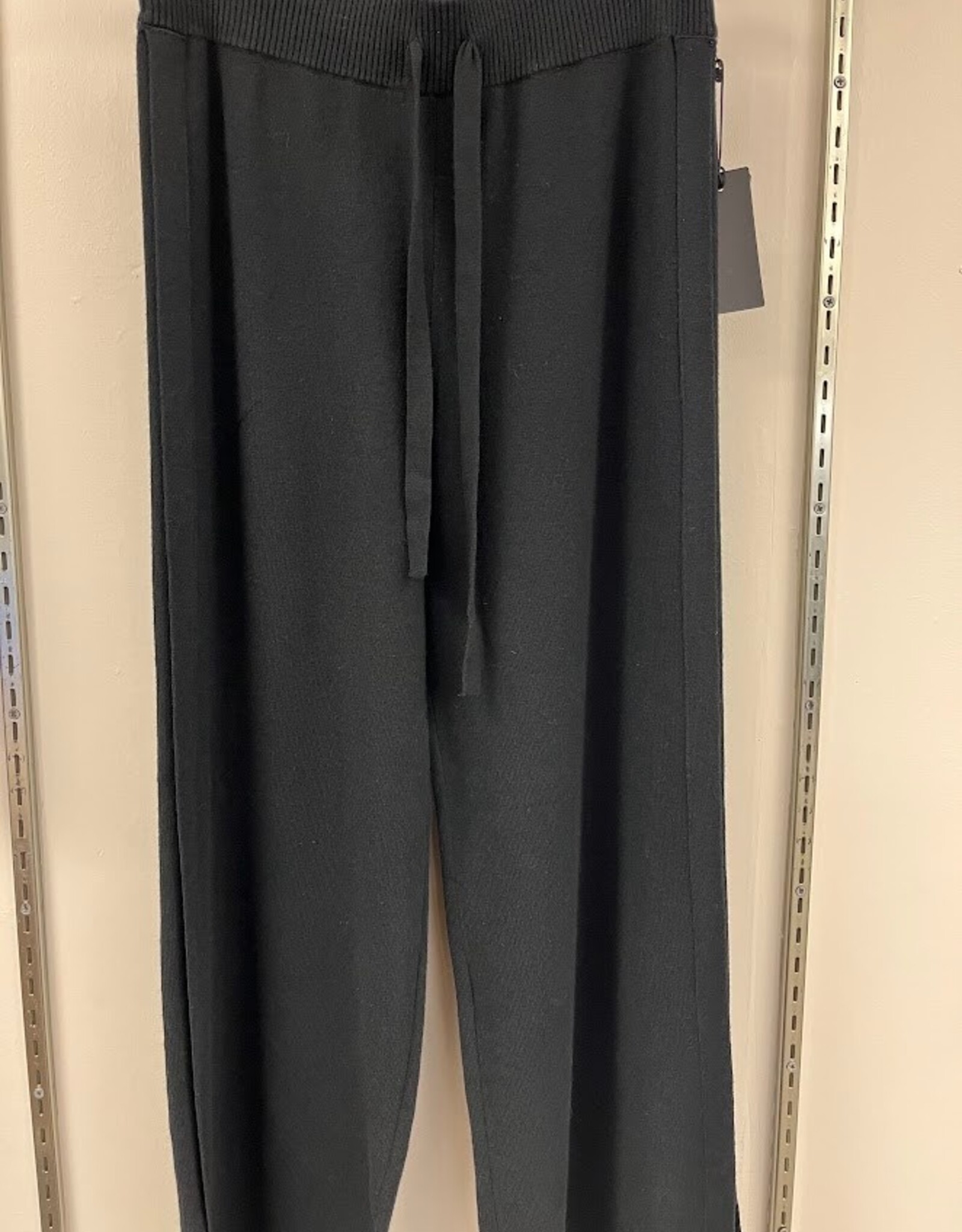 Focus Clothing APNY Black Pull-On Pant w/Split Hem