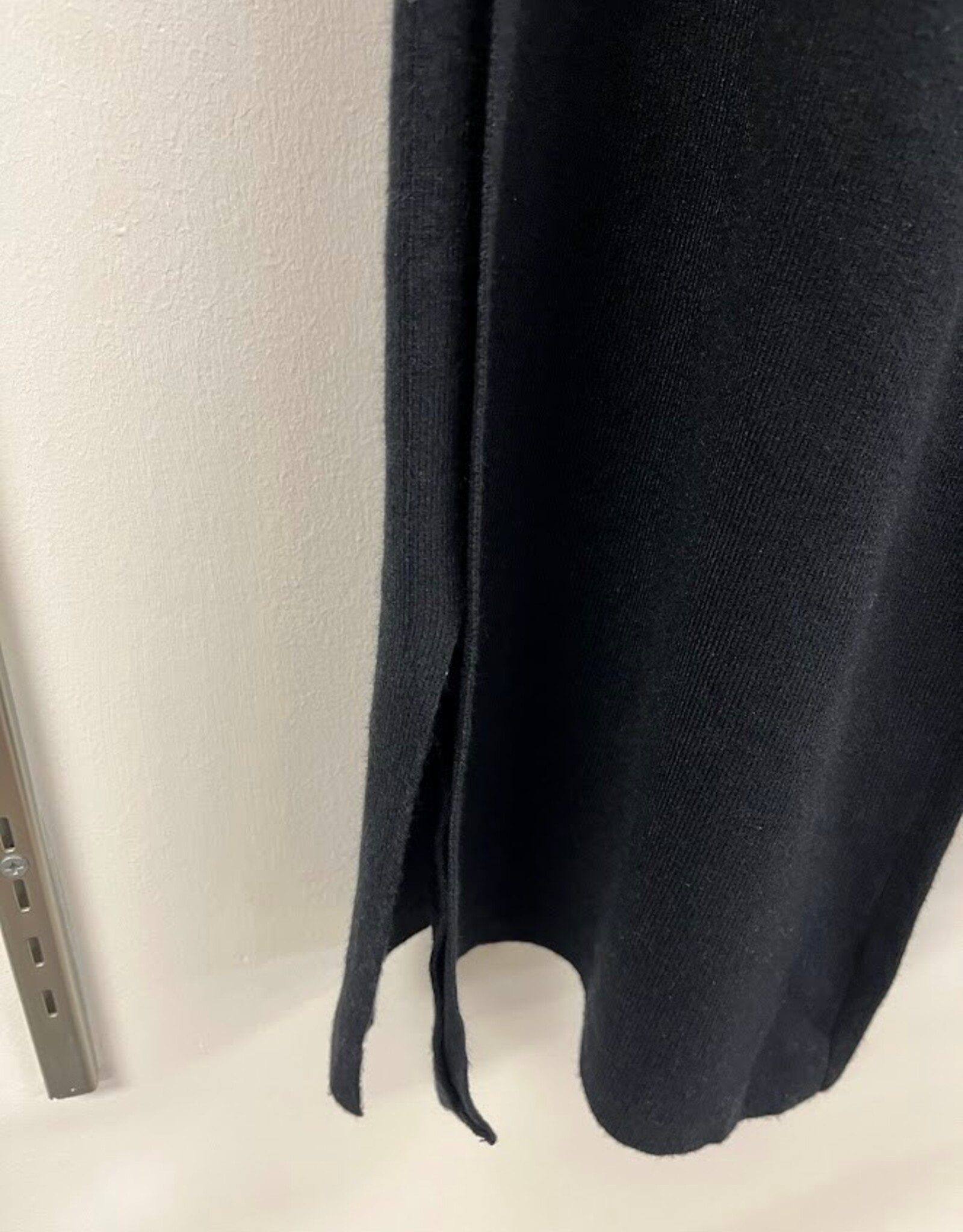 Focus Clothing APNY Black Pull-On Pant w/Split Hem