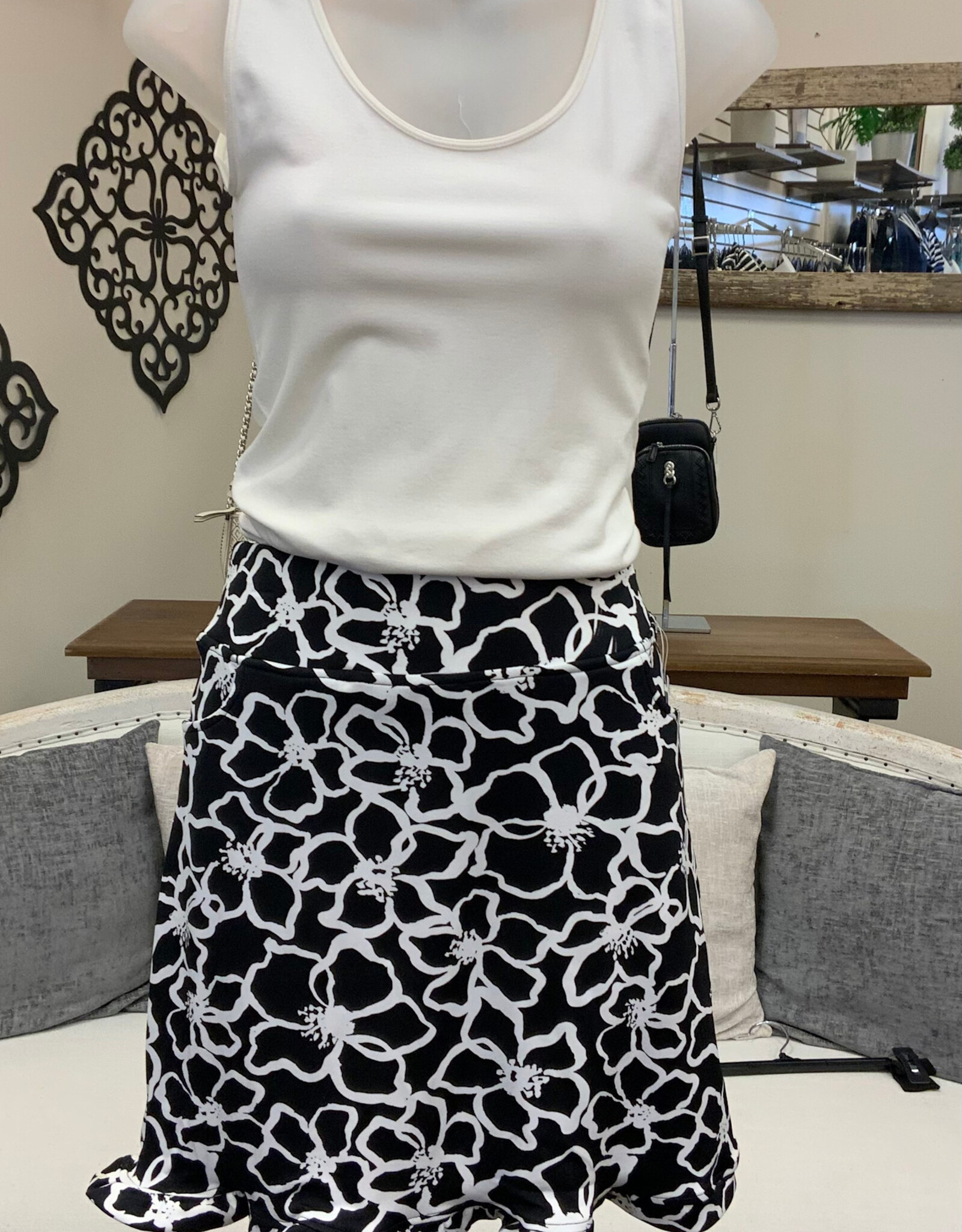 Sharon Young Inc Multiples   BLK   Pull On Skort Ruffle Hem