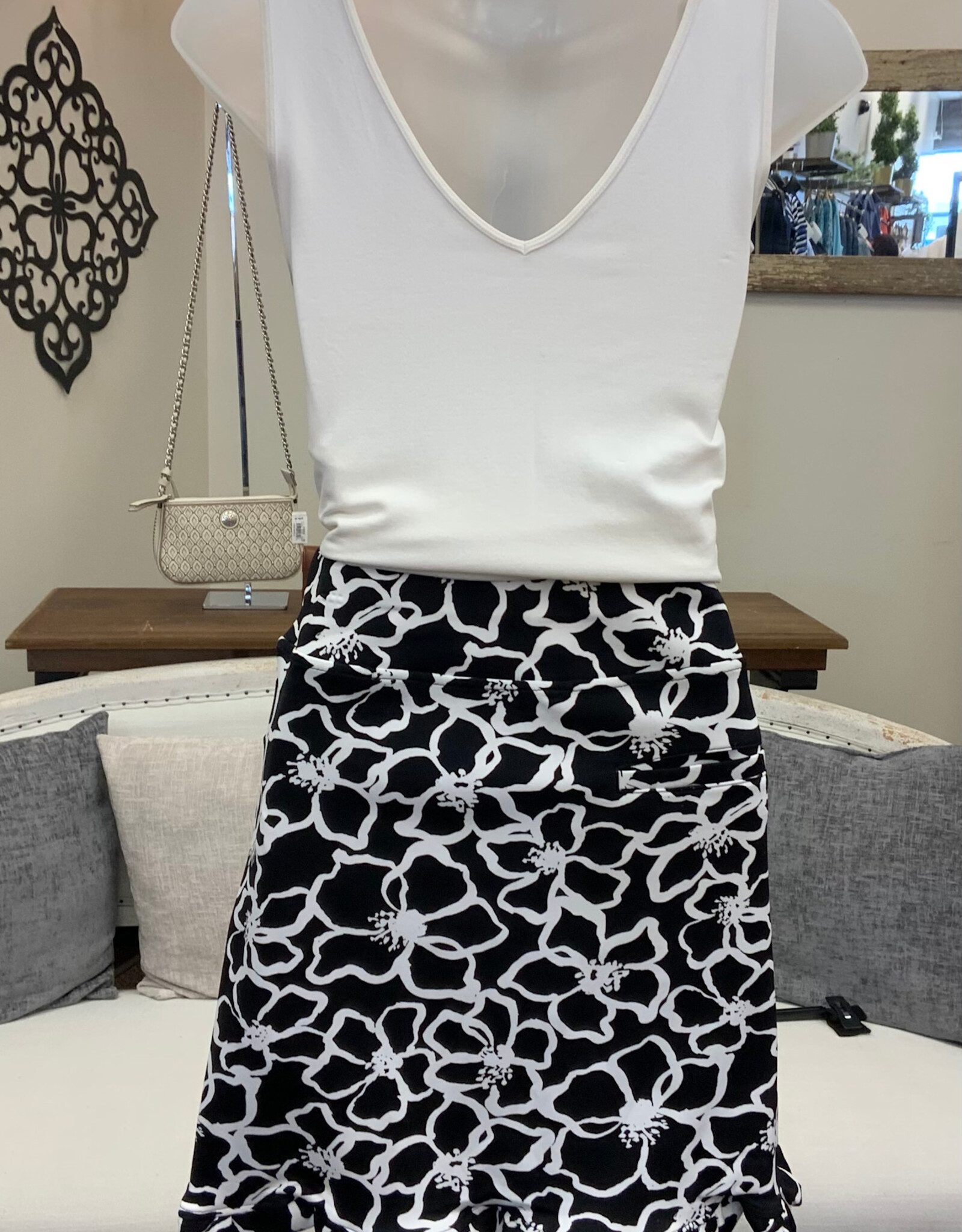 Sharon Young Inc Multiples   BLK   Pull On Skort Ruffle Hem