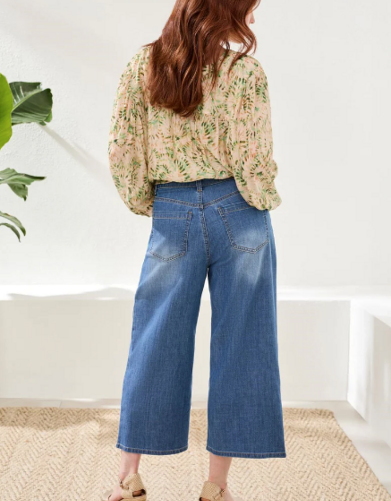 Tribal Tribal Audrey Light Blue Wash Pleated Crop Jean