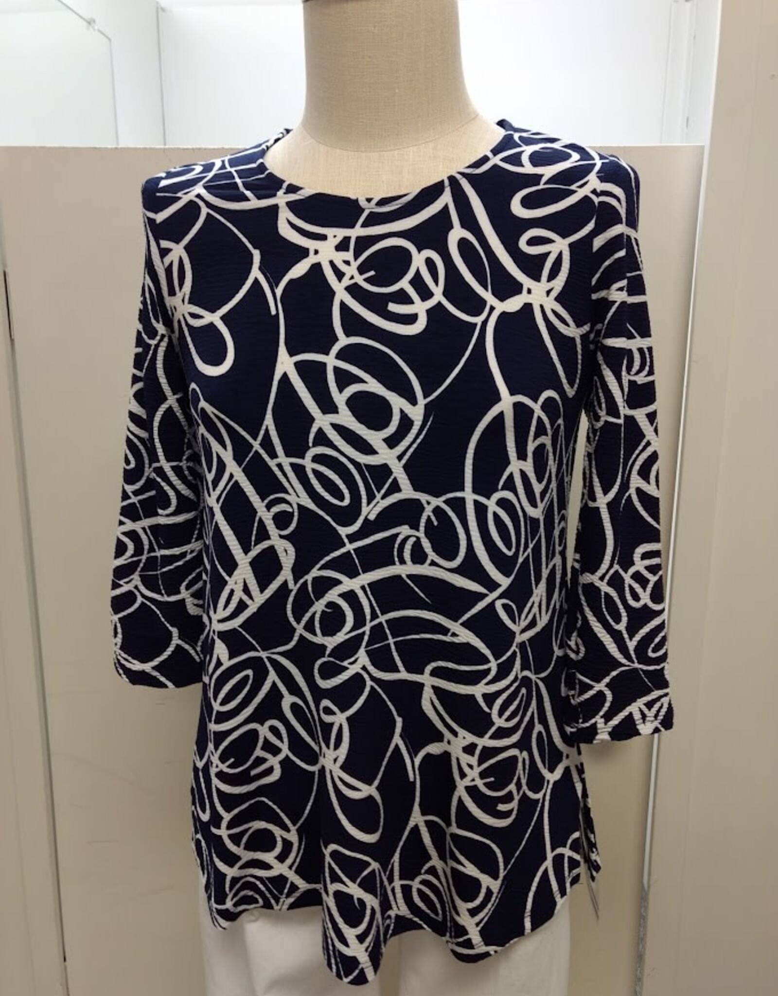 Michael Tyler Michael Tyler Navy/White Print Round Neck  3/4 Sleeve Top