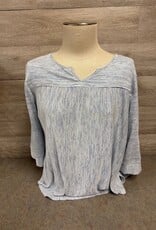 Links Southern Lady Blue Chambray Stripe Print  V- Neck 3/4 Sleeve Petite  Top