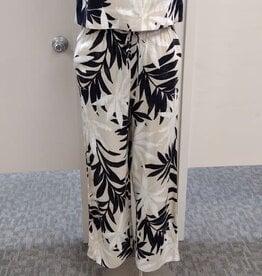 Black Tape Black Tape Black/White Abstract Leaf Print Pant