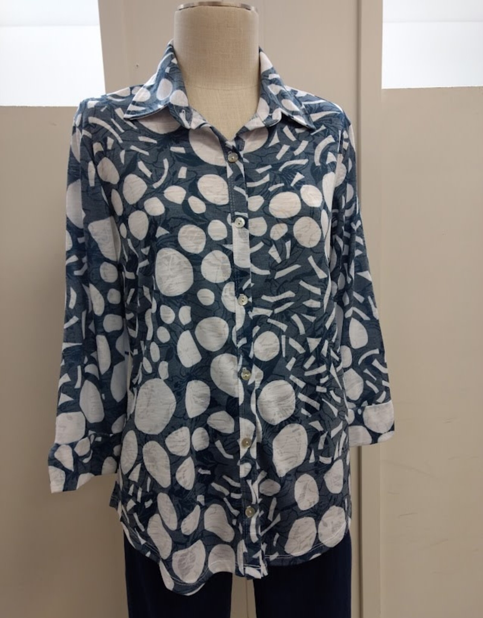 Jess & Jane Jess & Jane  Pebbles Print Button Up  3/4 Sleeve Top