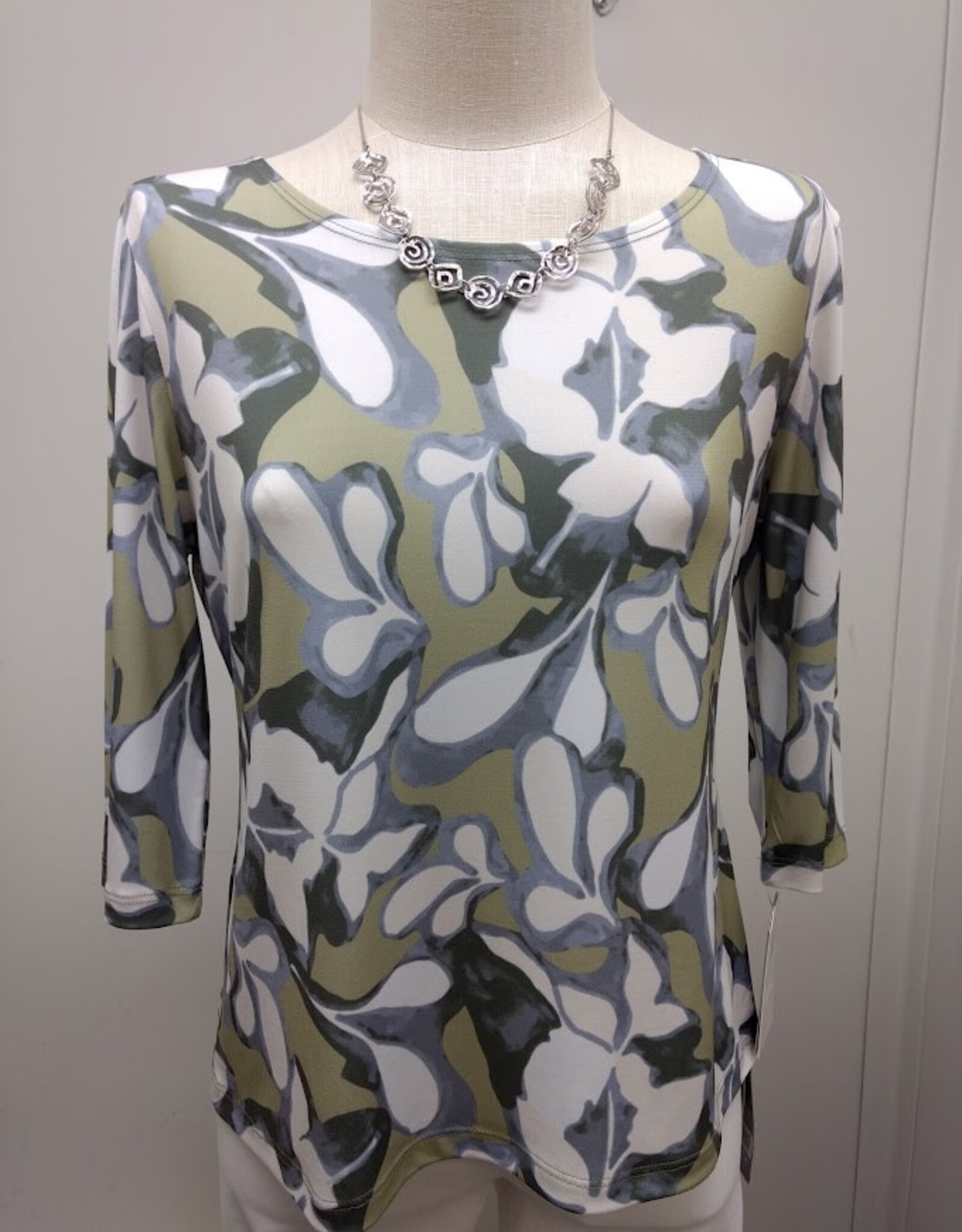 Clara Sunwoo Clara Sun Woo Sage/Ivory Floral Print Round Neck 3/4 Sleeve Top