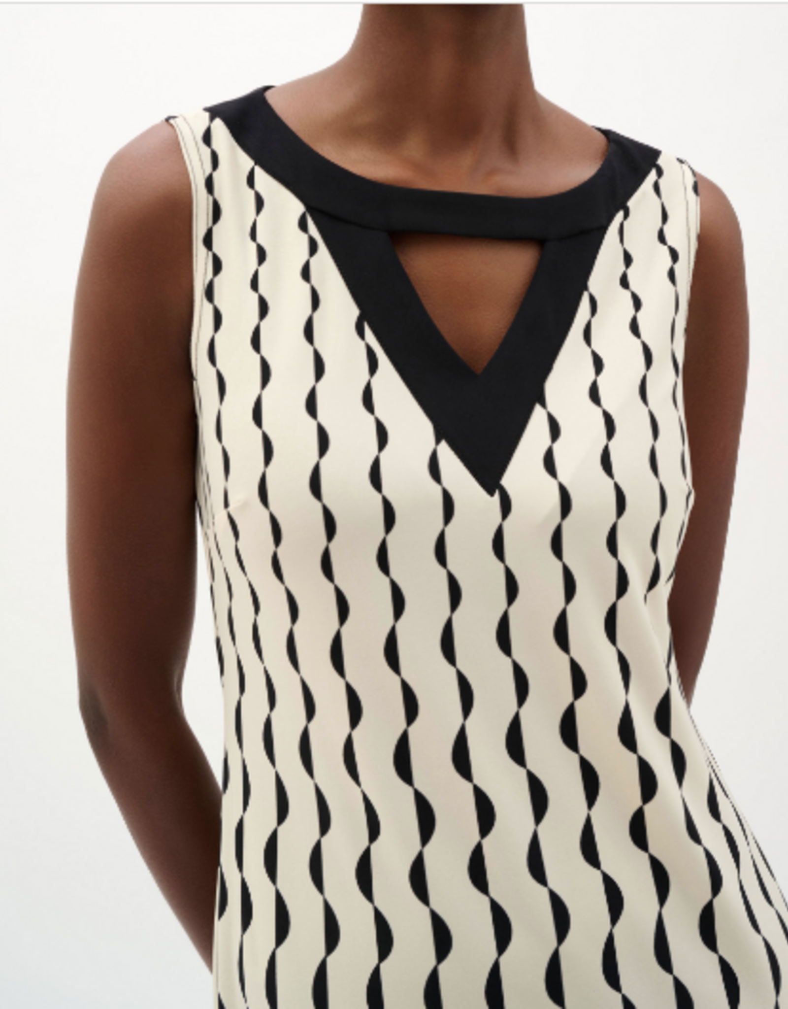 Joseph Ribkoff Joesph Ribkoff  Silky Knit Geometric Print Sheath Dress