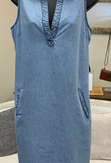 Papillon Papillon Light Wash Collar V-Neck  Round Hemline Denim Dress