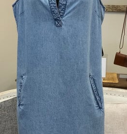 Papillon Papillon Light Wash Collar V-Neck  Round Hemline Denim Dress