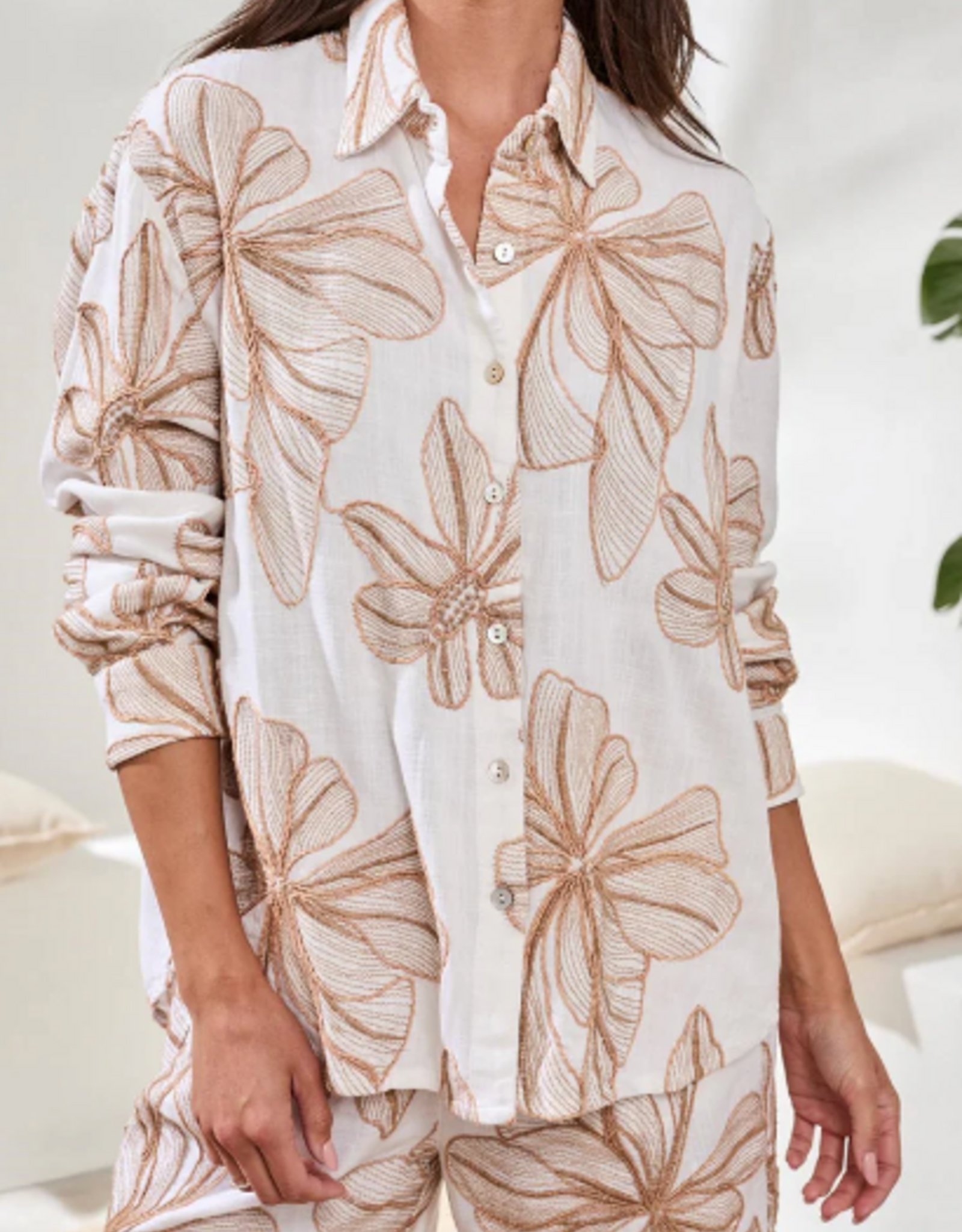 Tribal Tribal White Embroidered Button Up L/S Top