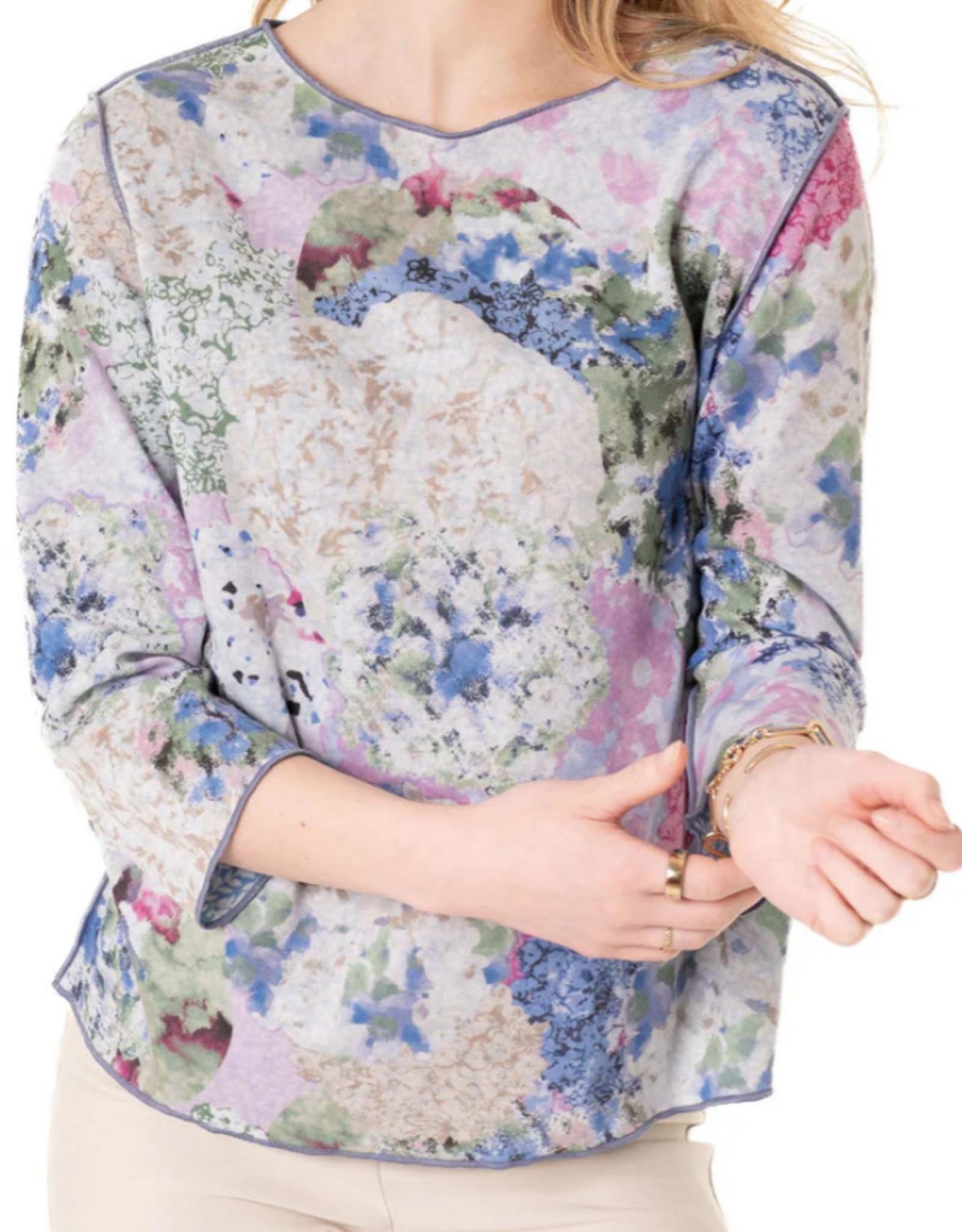 Trisha Tyler Trisha Tyler Pink/Blue Hydrangea Print 3/4 Sleeve Reversible Top