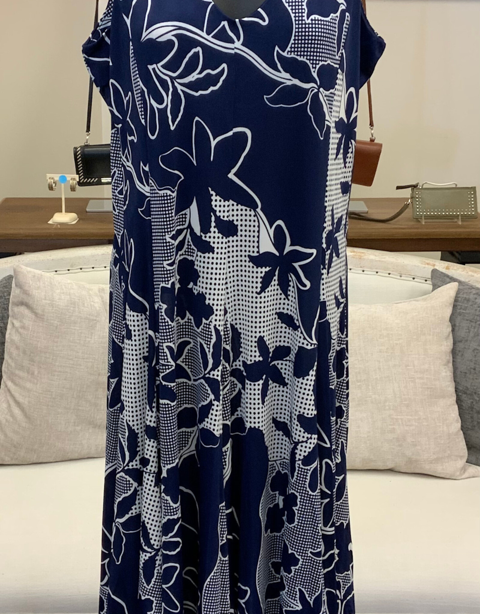 Creations Creations A367-806 Nvy/Wht Floral A-Line V-Neck Sleeveless Dress