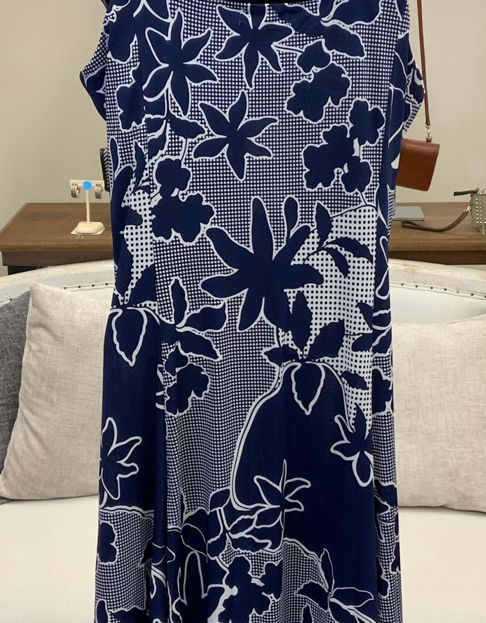 Creations Creations A367-806 Nvy/Wht Floral A-Line V-Neck Sleeveless Dress