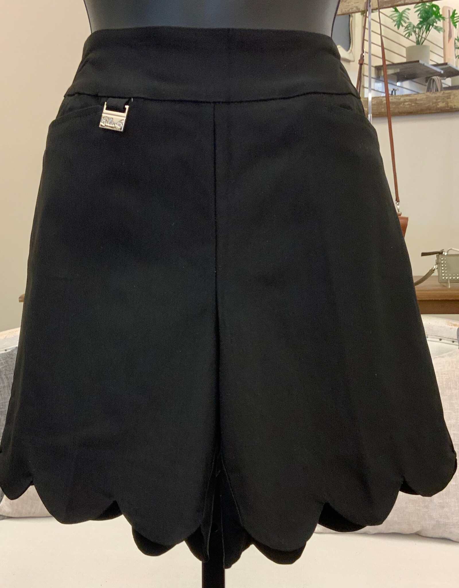 Lulu B Lulu B BLD3164 Black Bangladine Scallop Hem Shorts