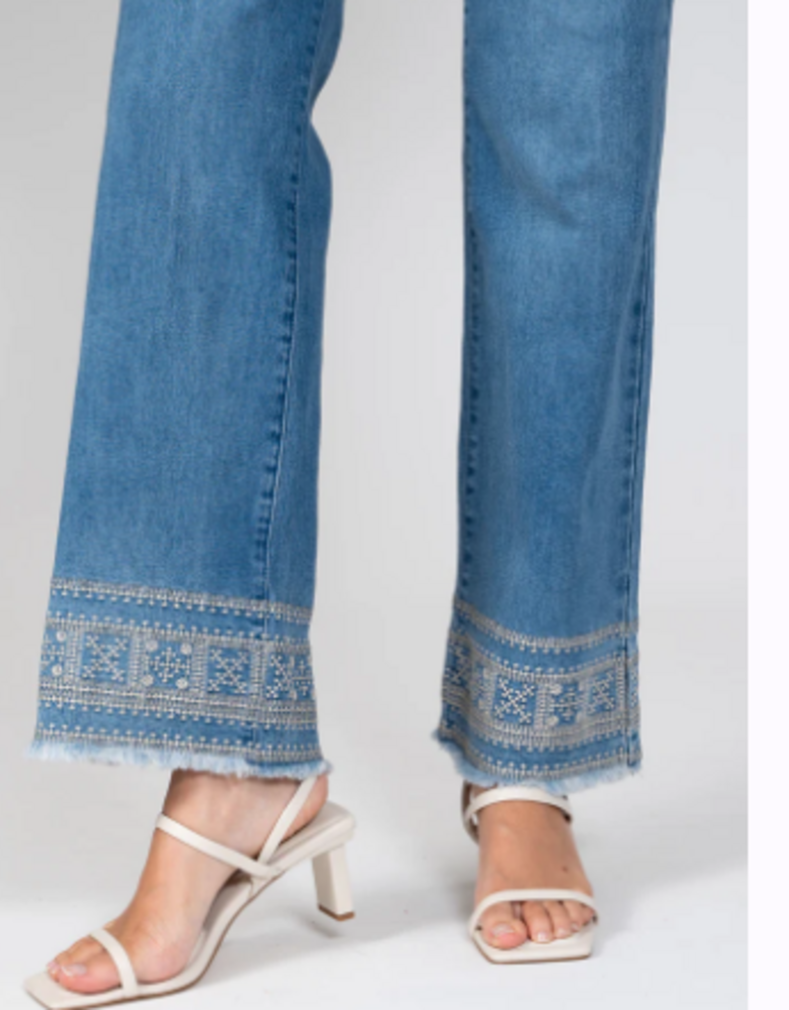 GG Jeans GG Jeans Med Blue Wash Straight Leg Embroidered  Hem Detail