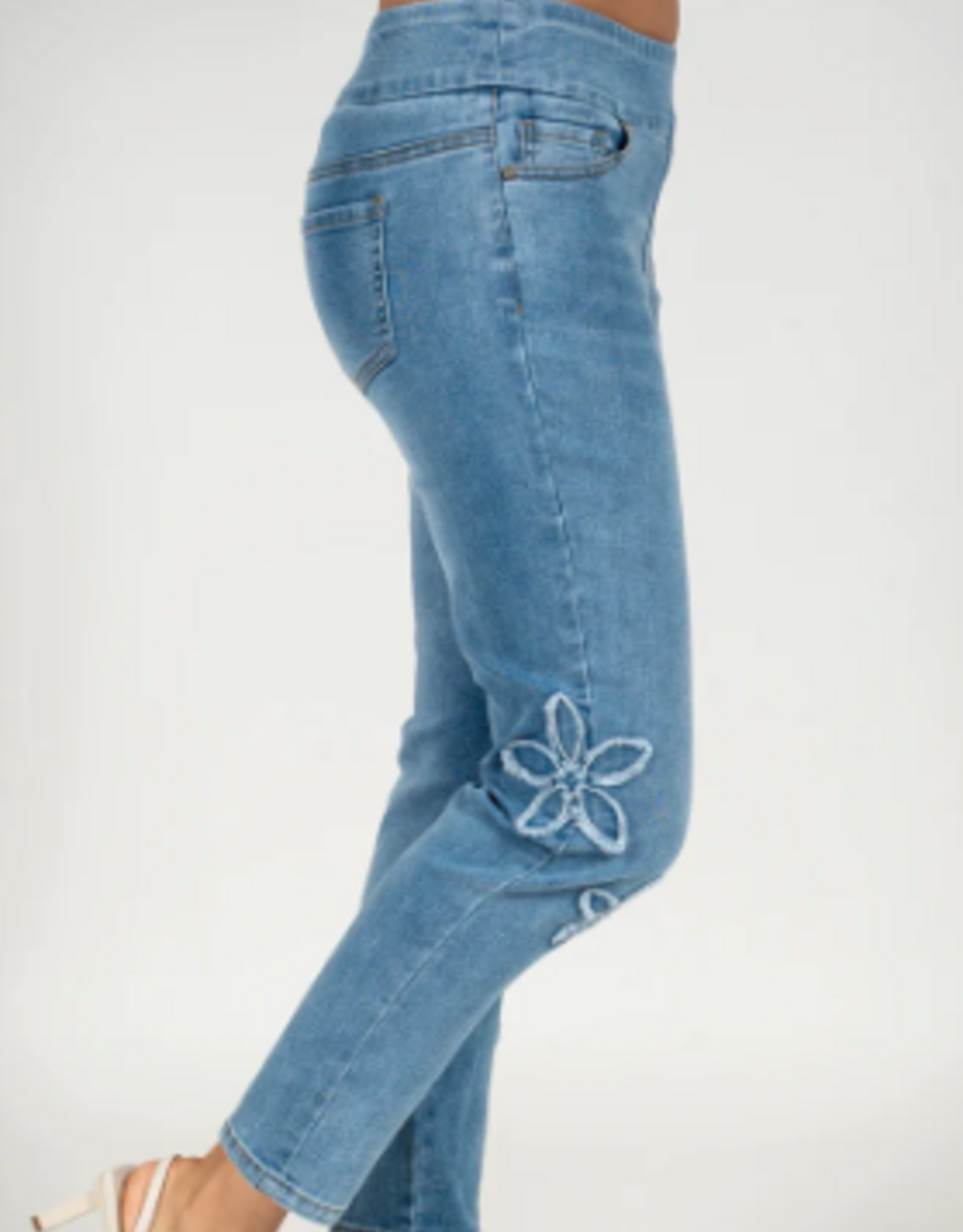 GG Jeans GG Jeans  Med Blue Wash Floral Applique  Ankle Jean